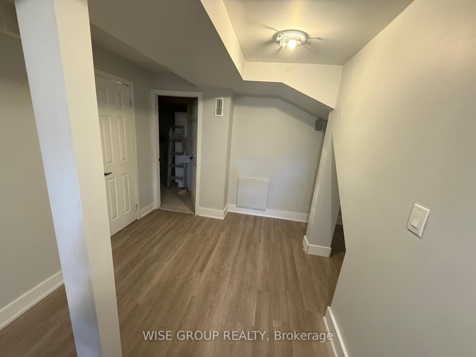 55 Purdy Crescent Basement, Toronto, ON M9N 3X7 photo 3