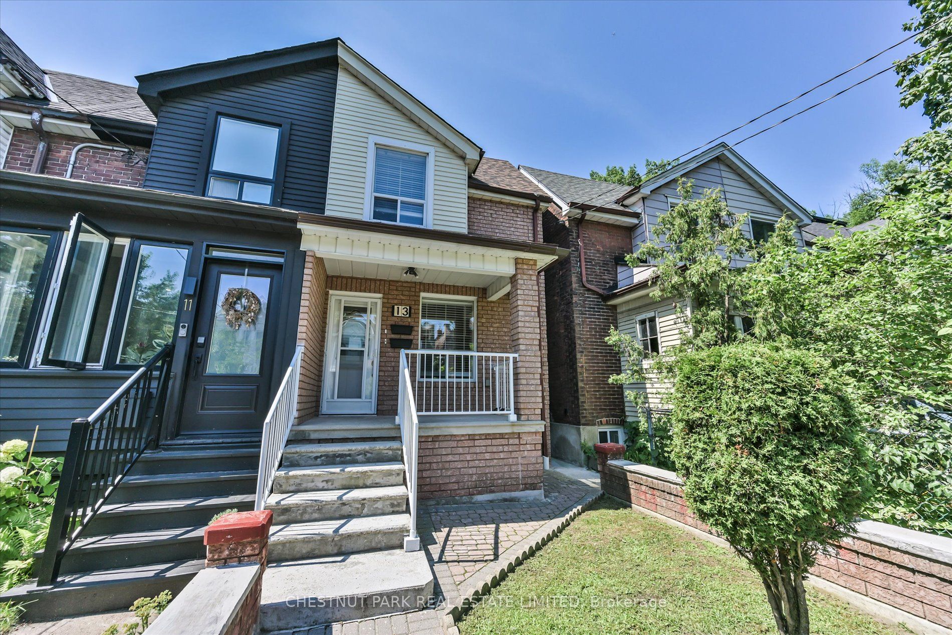 13 Silver Avenue Main & Bsmt, Toronto, ON M6R 1X9 photo 4