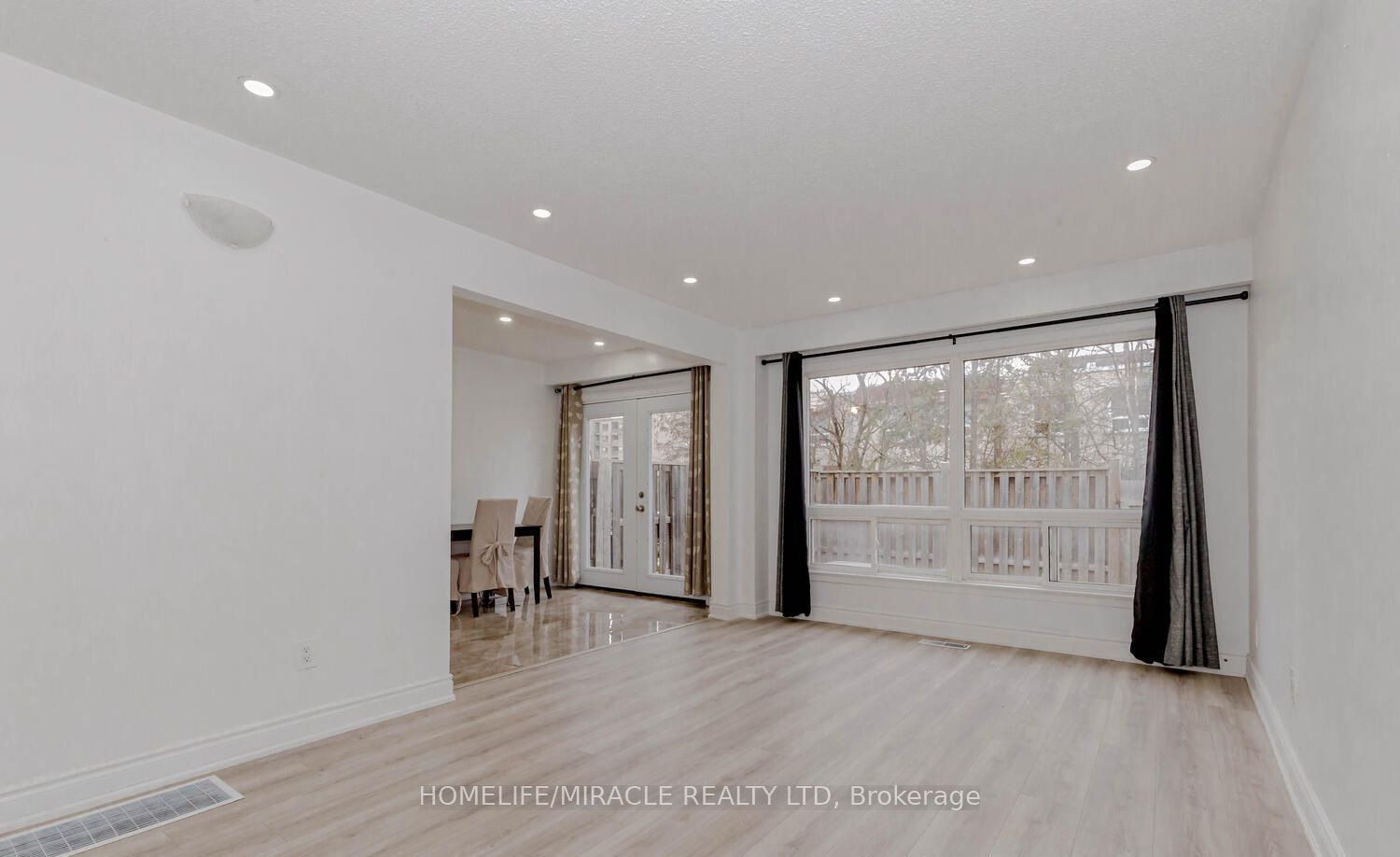 7500 Goreway Drive 56, Mississauga, ON L4T 3C7 photo 2