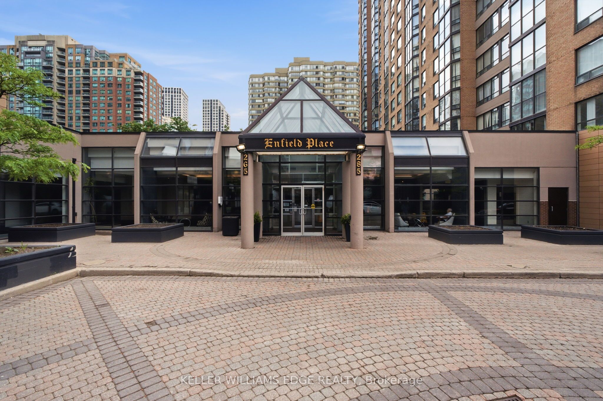 265 Enfield Place 1506, Mississauga, ON L5B 3Y7 photo 3