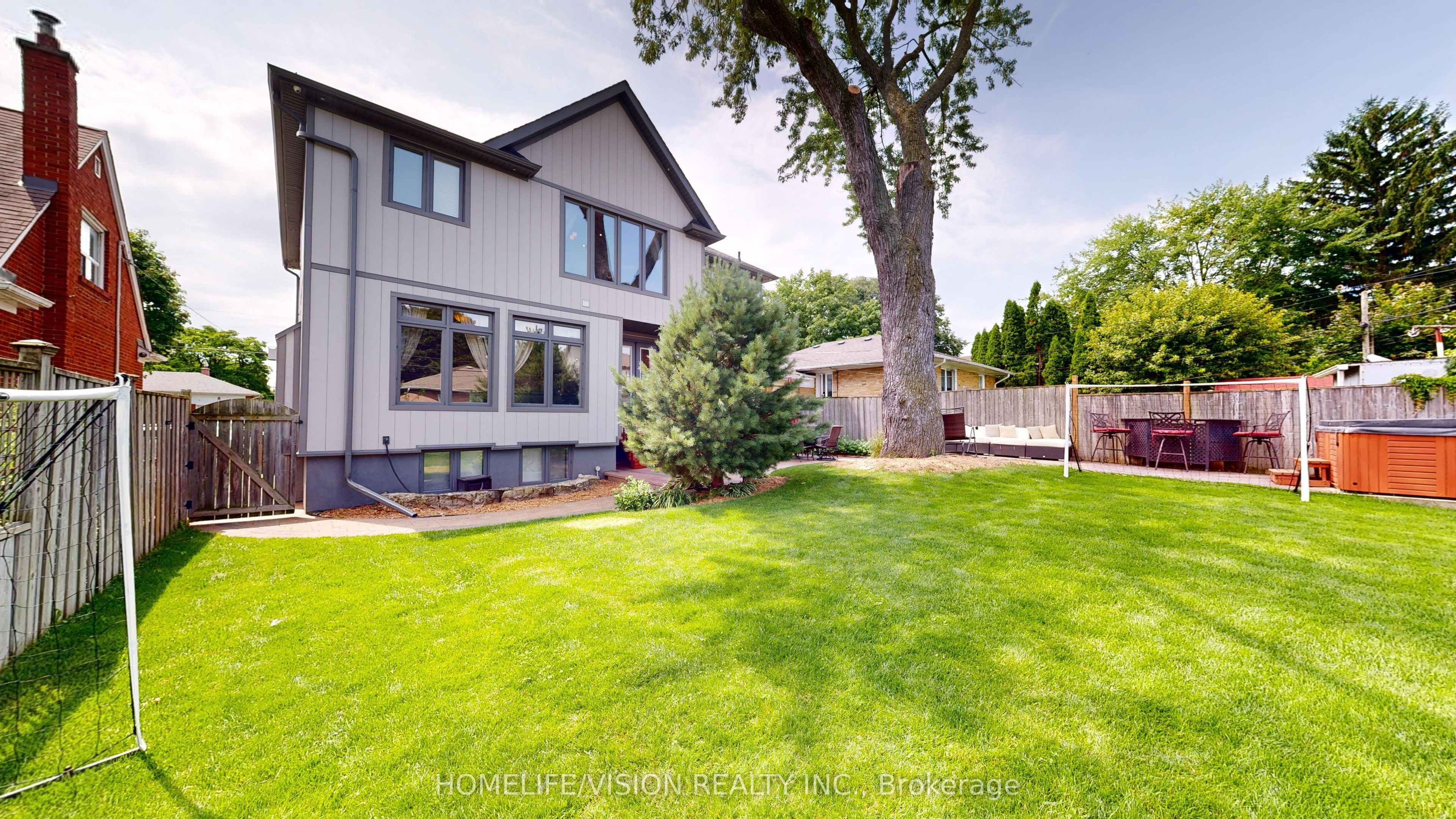 80 North Heights Road, Toronto, ON M9B 2T8 photo 3