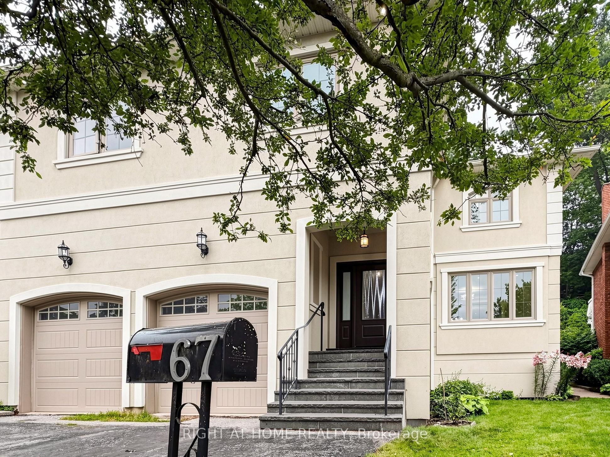67 Bonnyview Drive, Toronto, ON M8Y 3G7