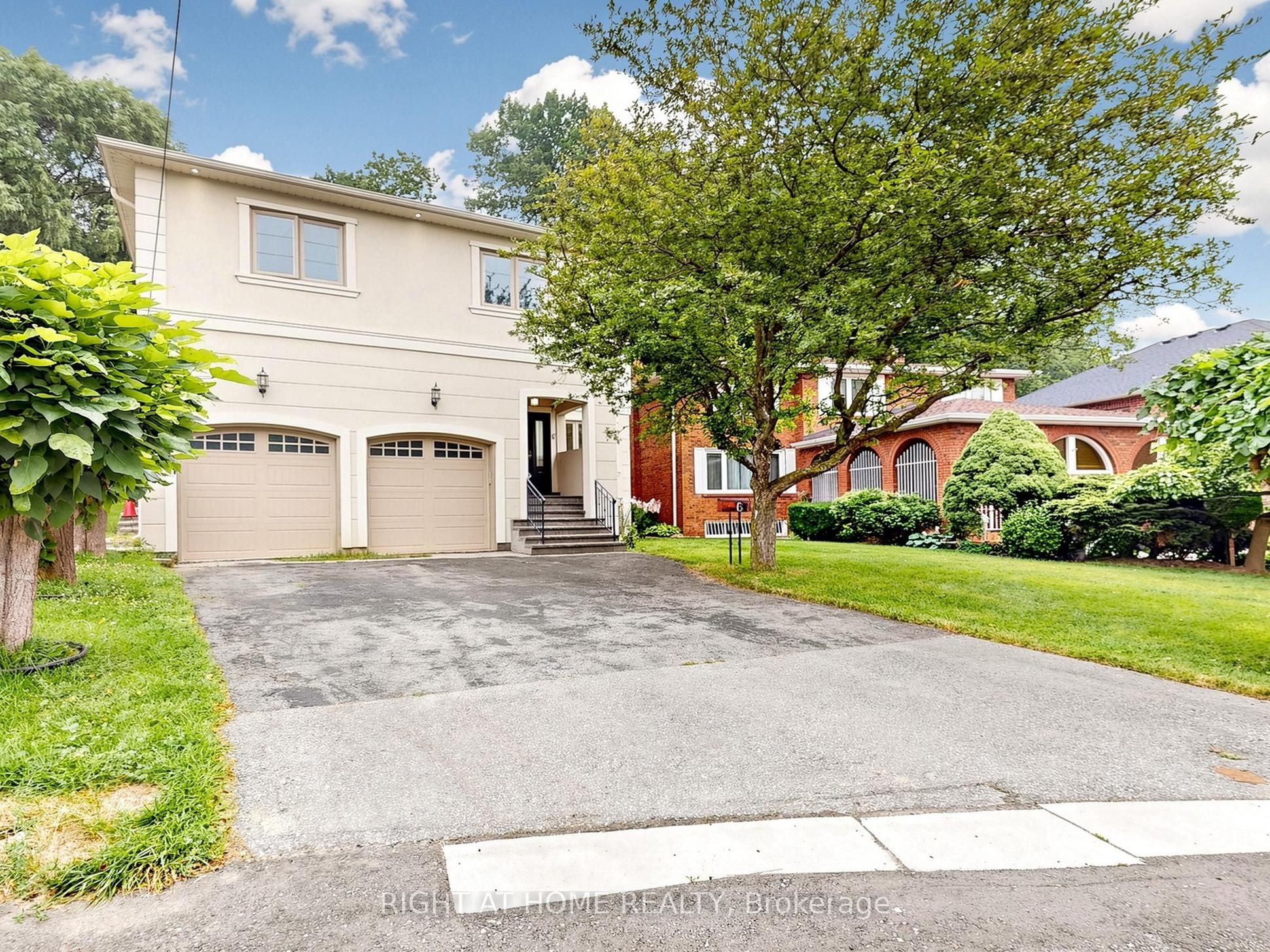 67 Bonnyview Drive, Toronto, ON M8Y 3G7 photo 2