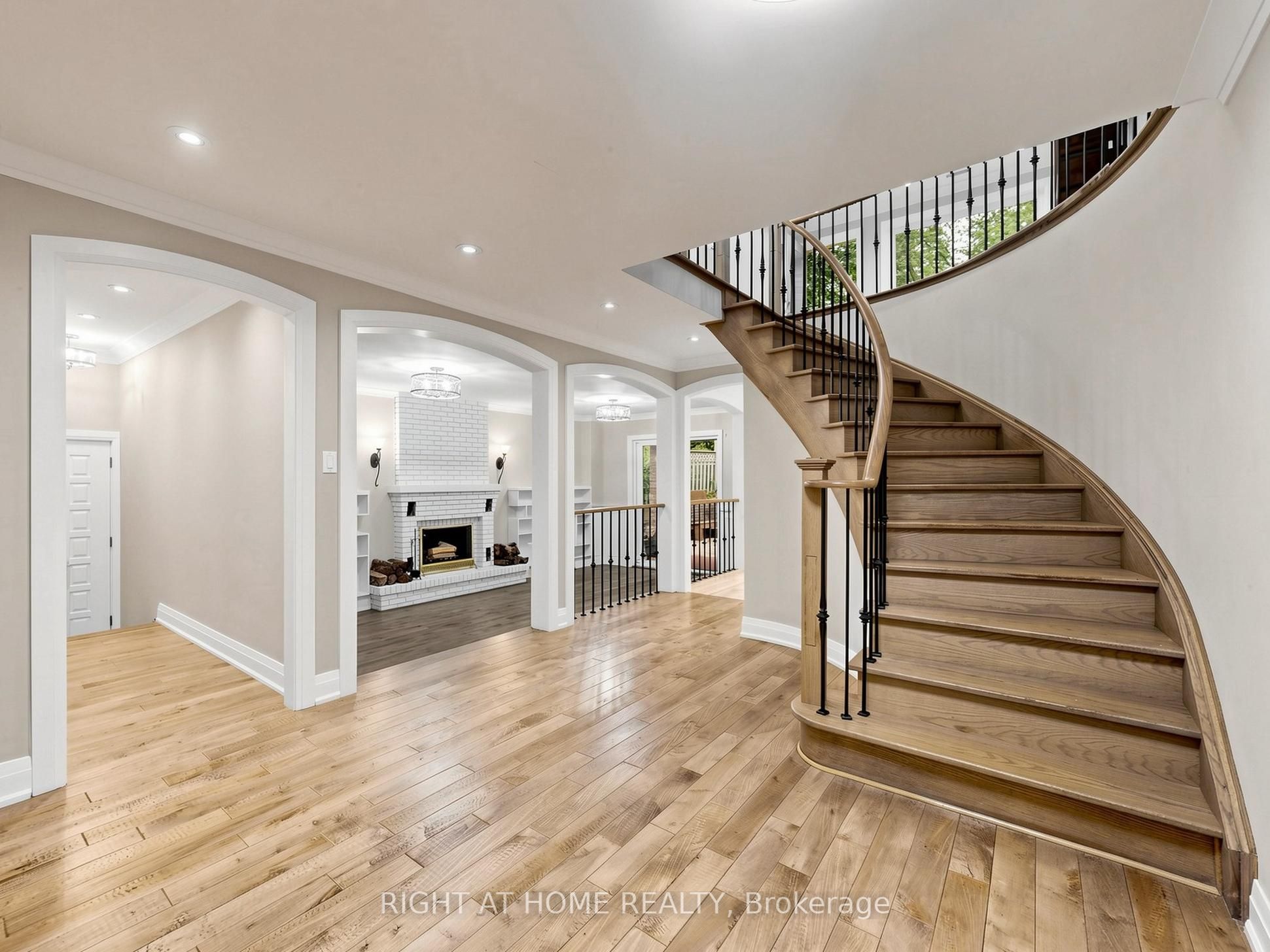 67 Bonnyview Drive, Toronto, ON M8Y 3G7 photo 5