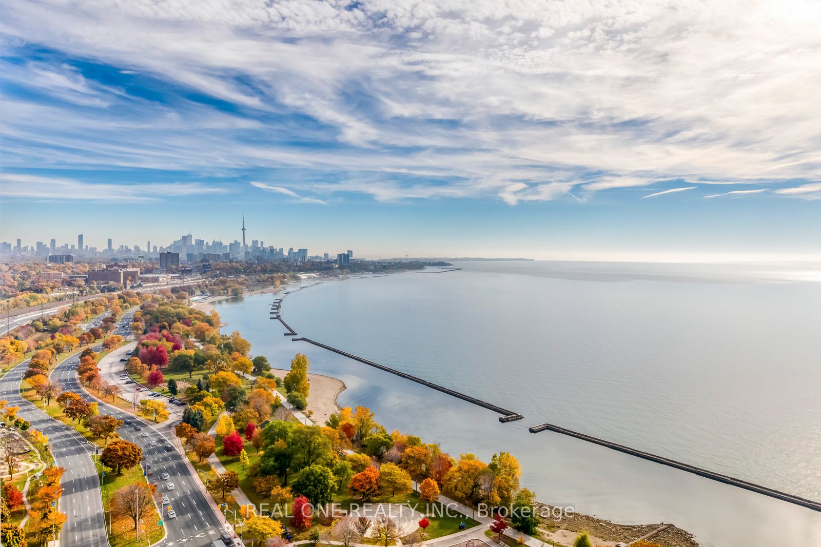 1926 lakeshore Boulevard W 1809, Toronto, ON M5S 0B1 photo 2