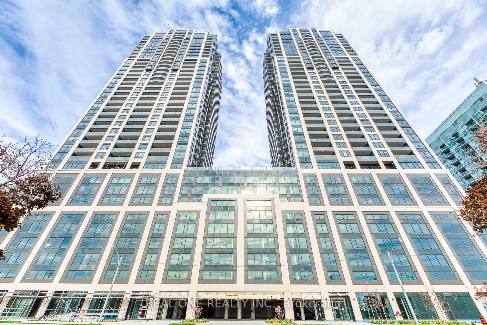 1926 lakeshore Boulevard W 1809, Toronto, ON M5S 0B1 photo 4
