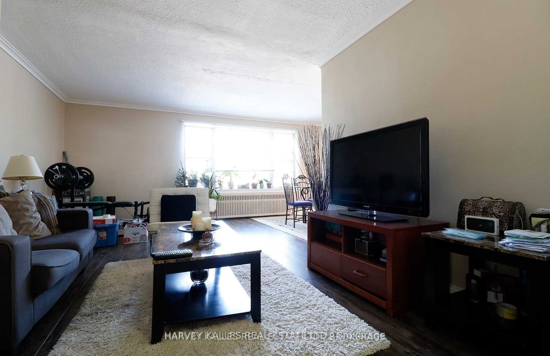 88 Trethewey Drive 6, Toronto, ON M6M 4B4 photo 5