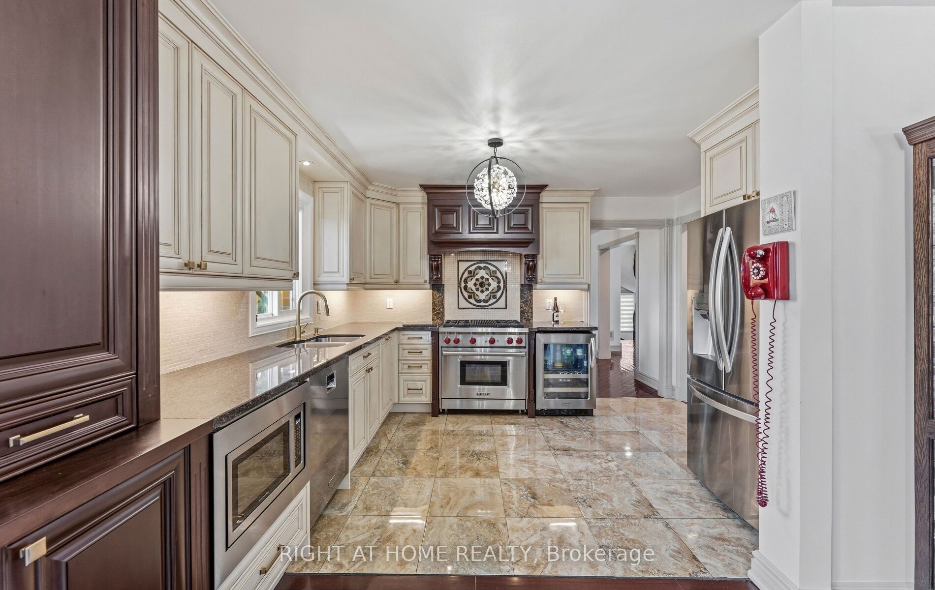 1665 Asgard Drive, Mississauga, ON L5E 3G5 photo 5