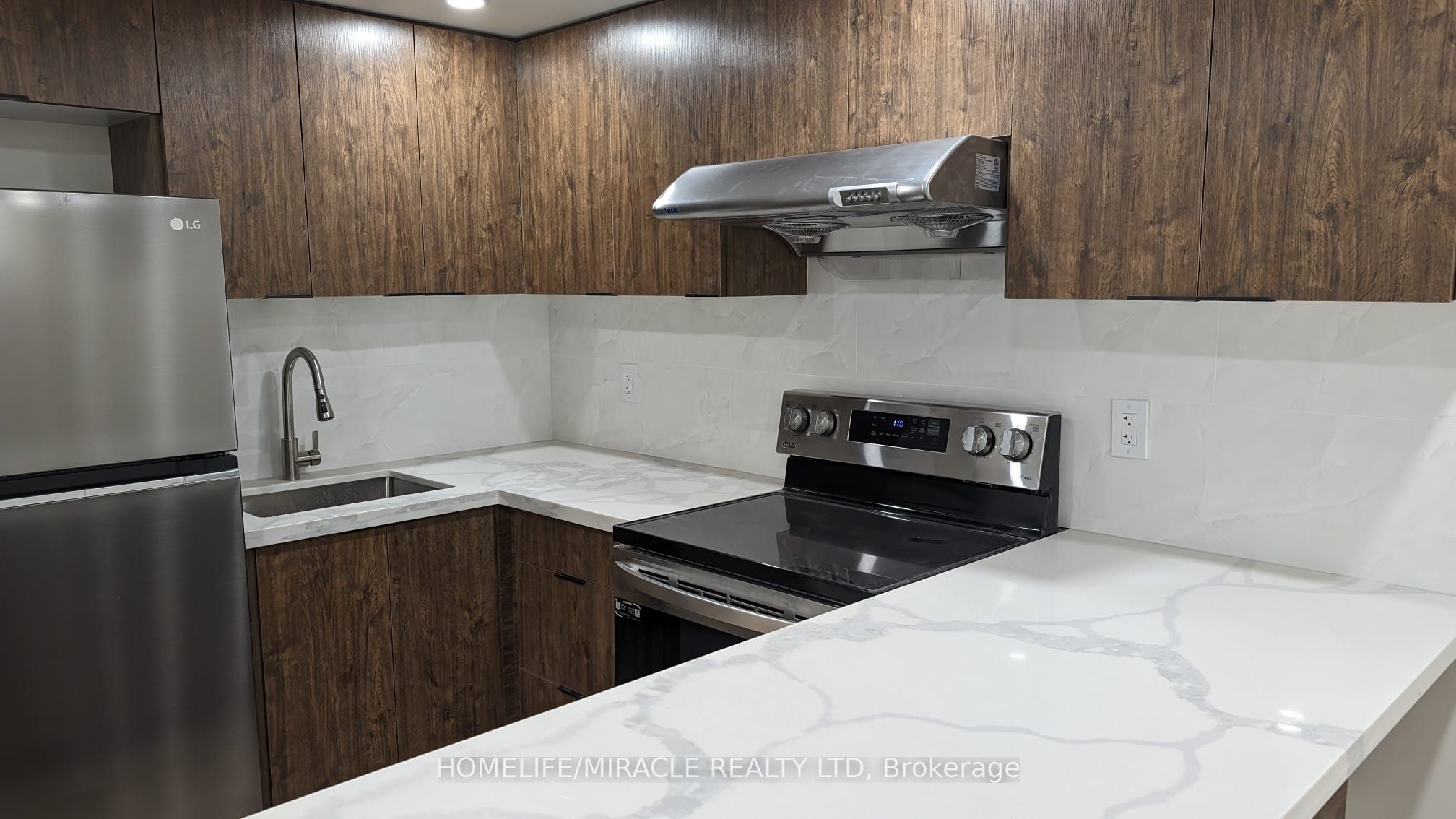 163 Whitfield Avenue, Toronto, ON M9L 1H2 photo 3