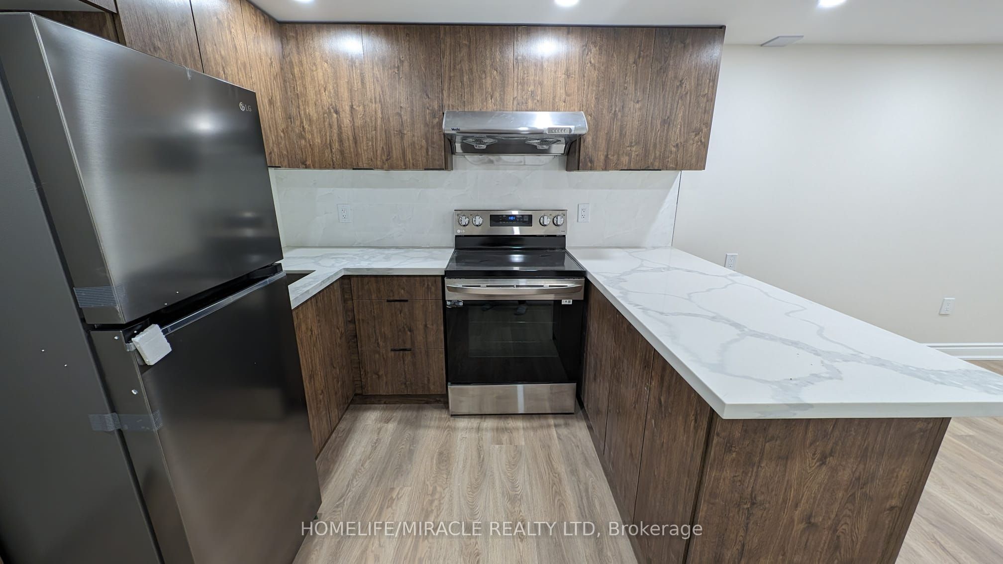 163 Whitfield Avenue, Toronto, ON M9L 1H2 photo 4