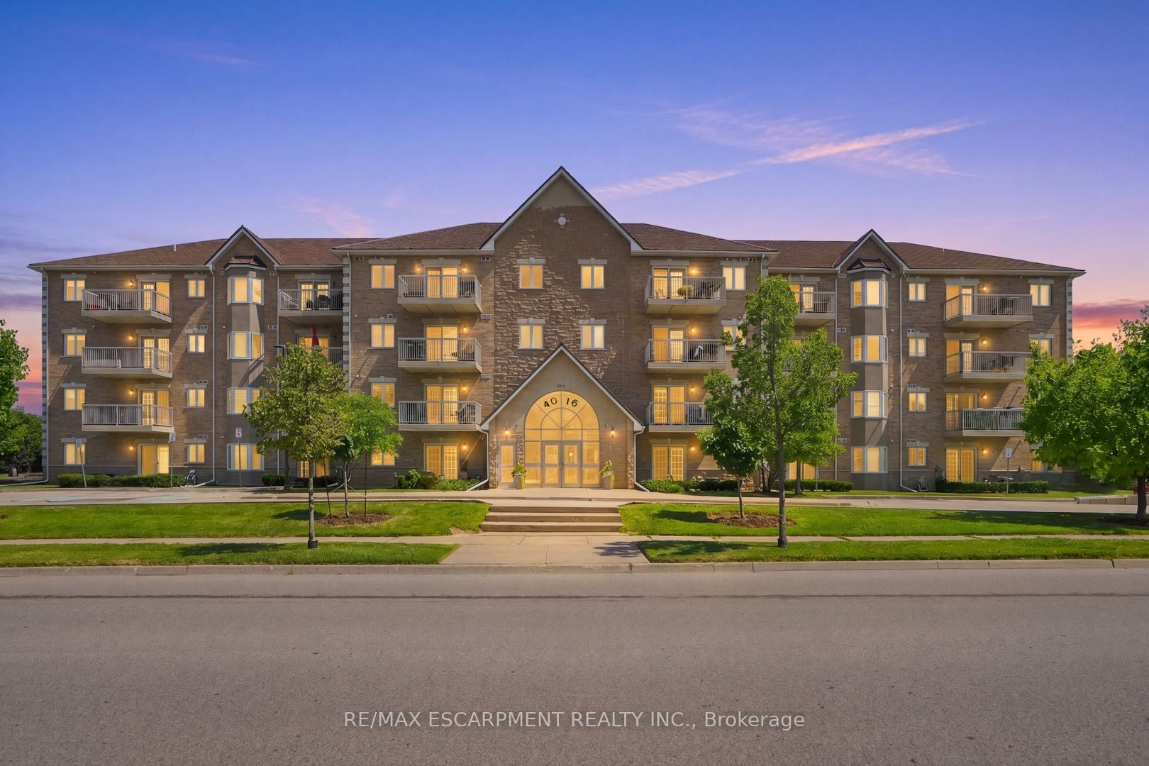 4016 Kilmer Drive 101, Burlington, ON L7M 5A7 photo 2