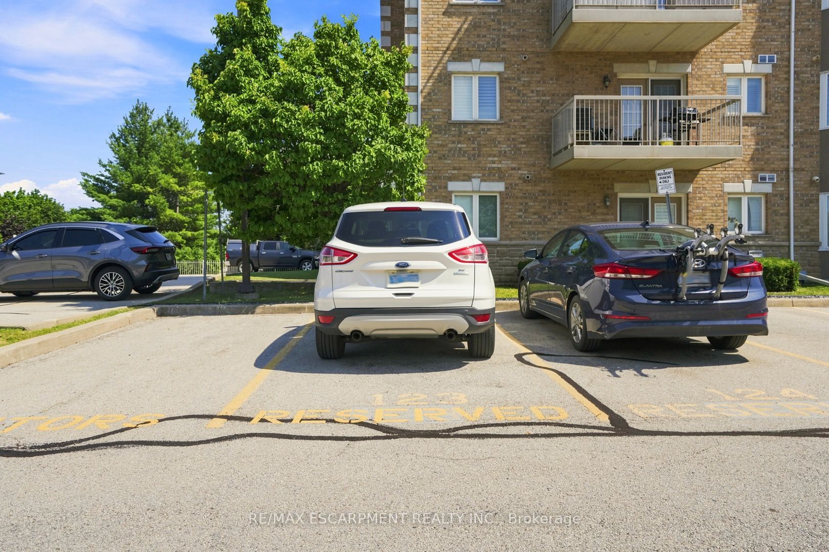 4016 Kilmer Drive 101, Burlington, ON L7M 5A7 photo 4