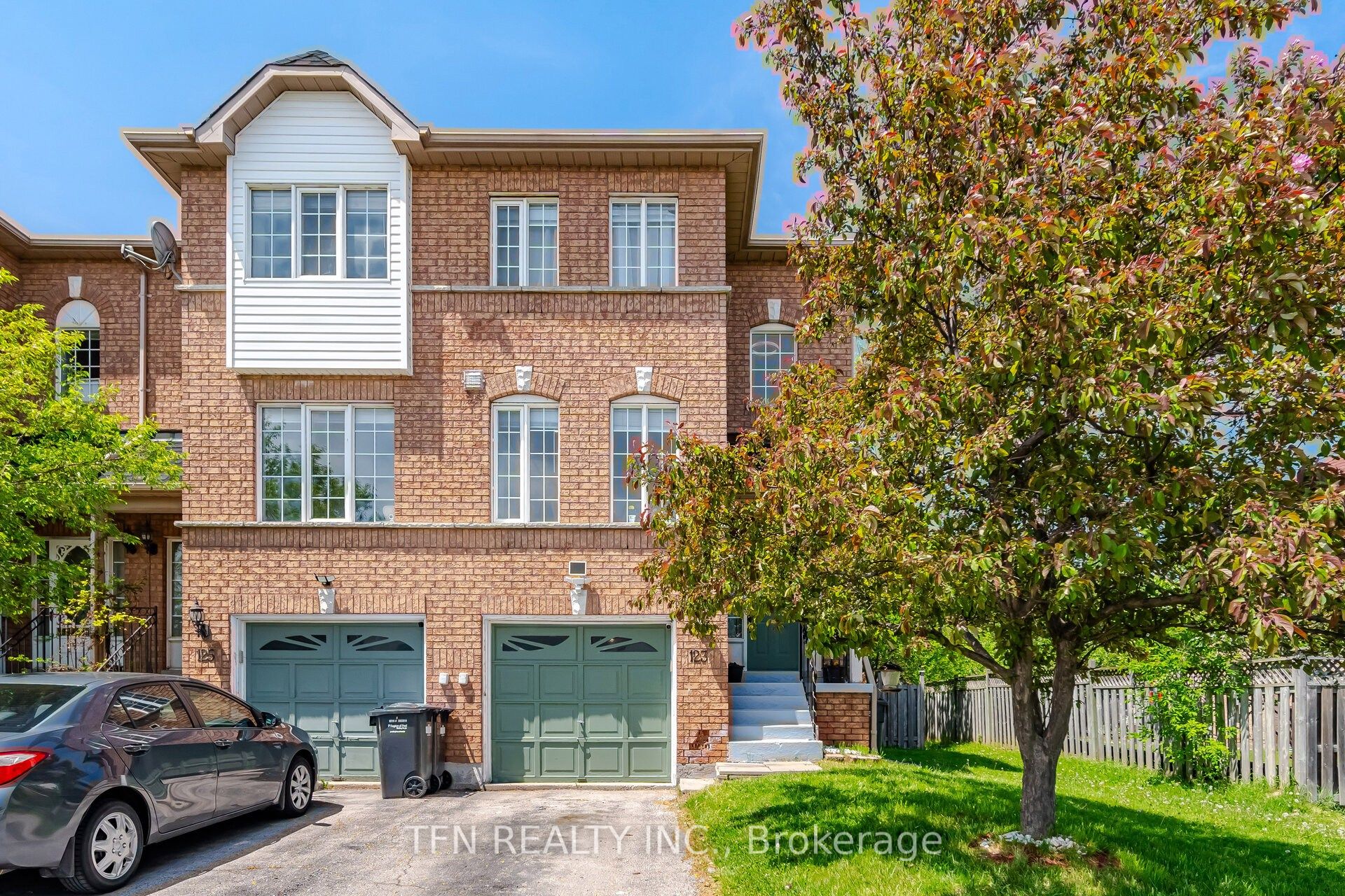 123 Brickyard Way, Brampton, ON L6V 4M2
