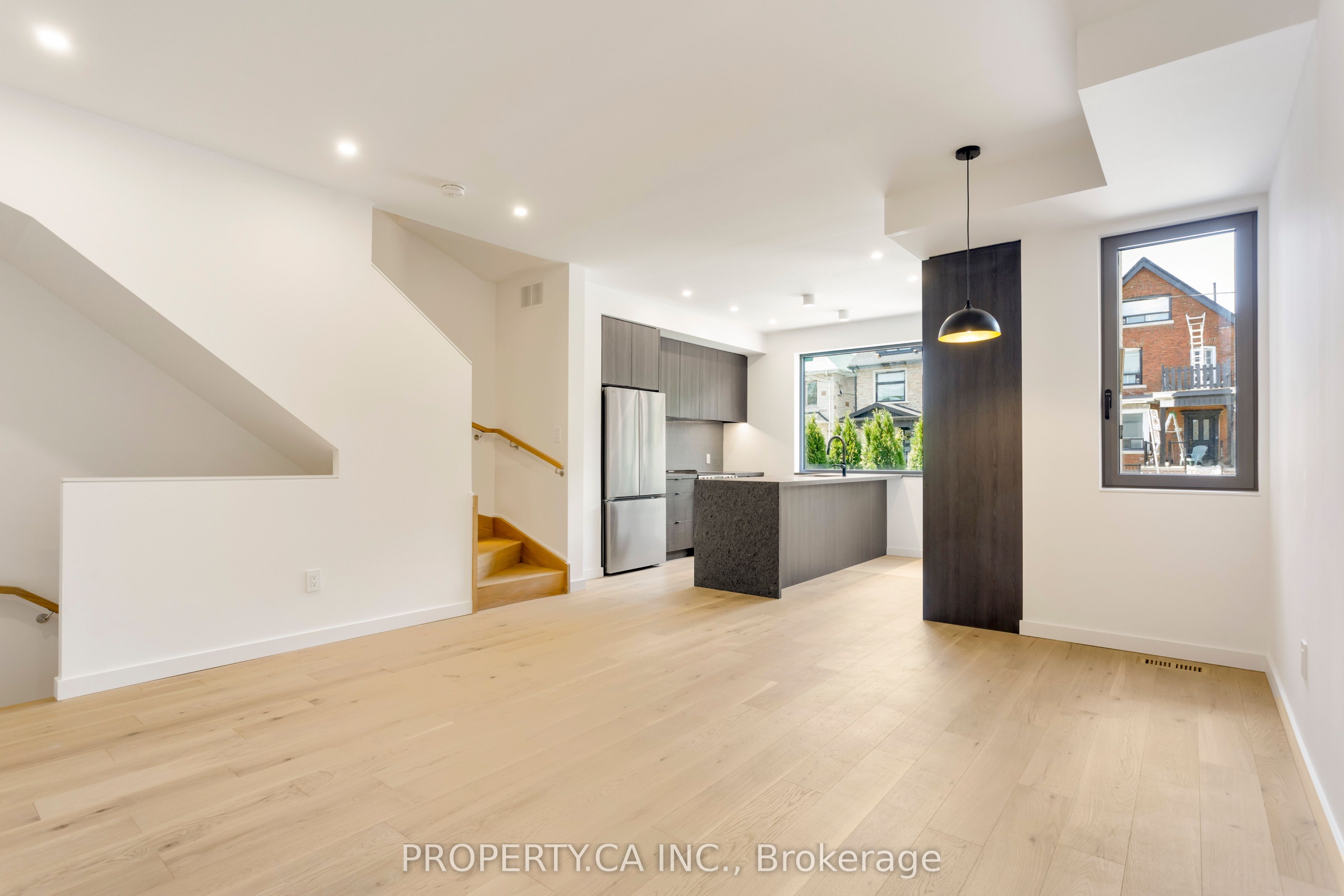 301 Keele Street Unit #3, Toronto, ON M6P 2K5 photo 4