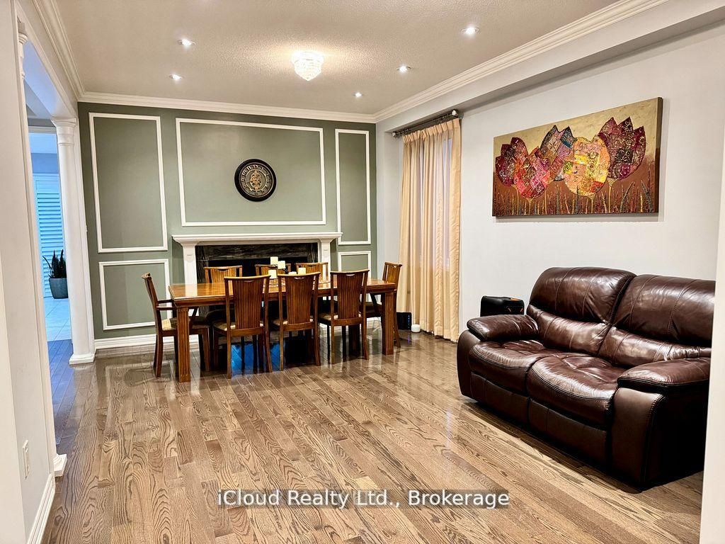 27 Tysonville Circle, Brampton, ON L7A 4A6 photo 5