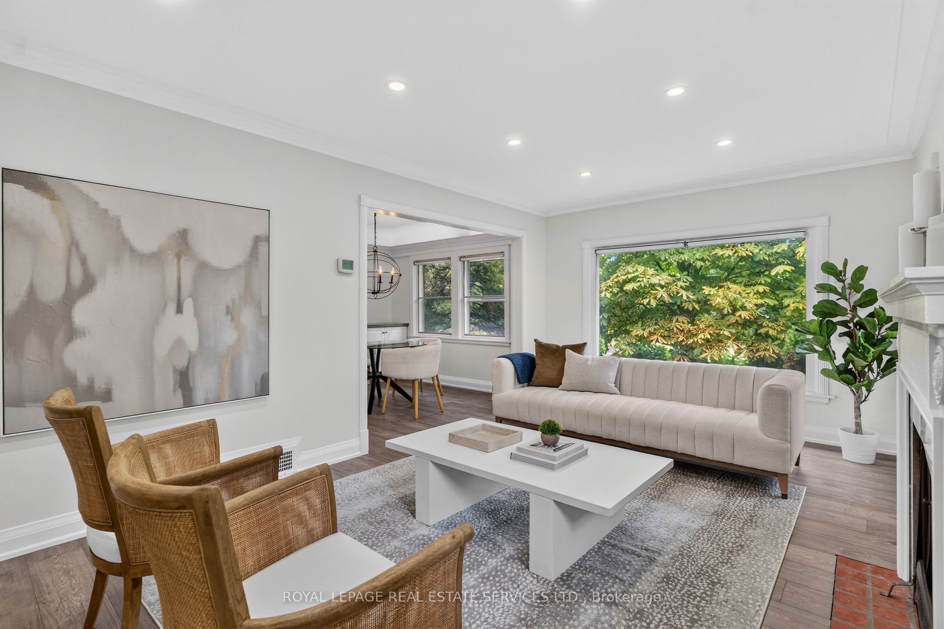 2 Glenroy Avenue, Toronto, ON M8Y 3X8 photo 5
