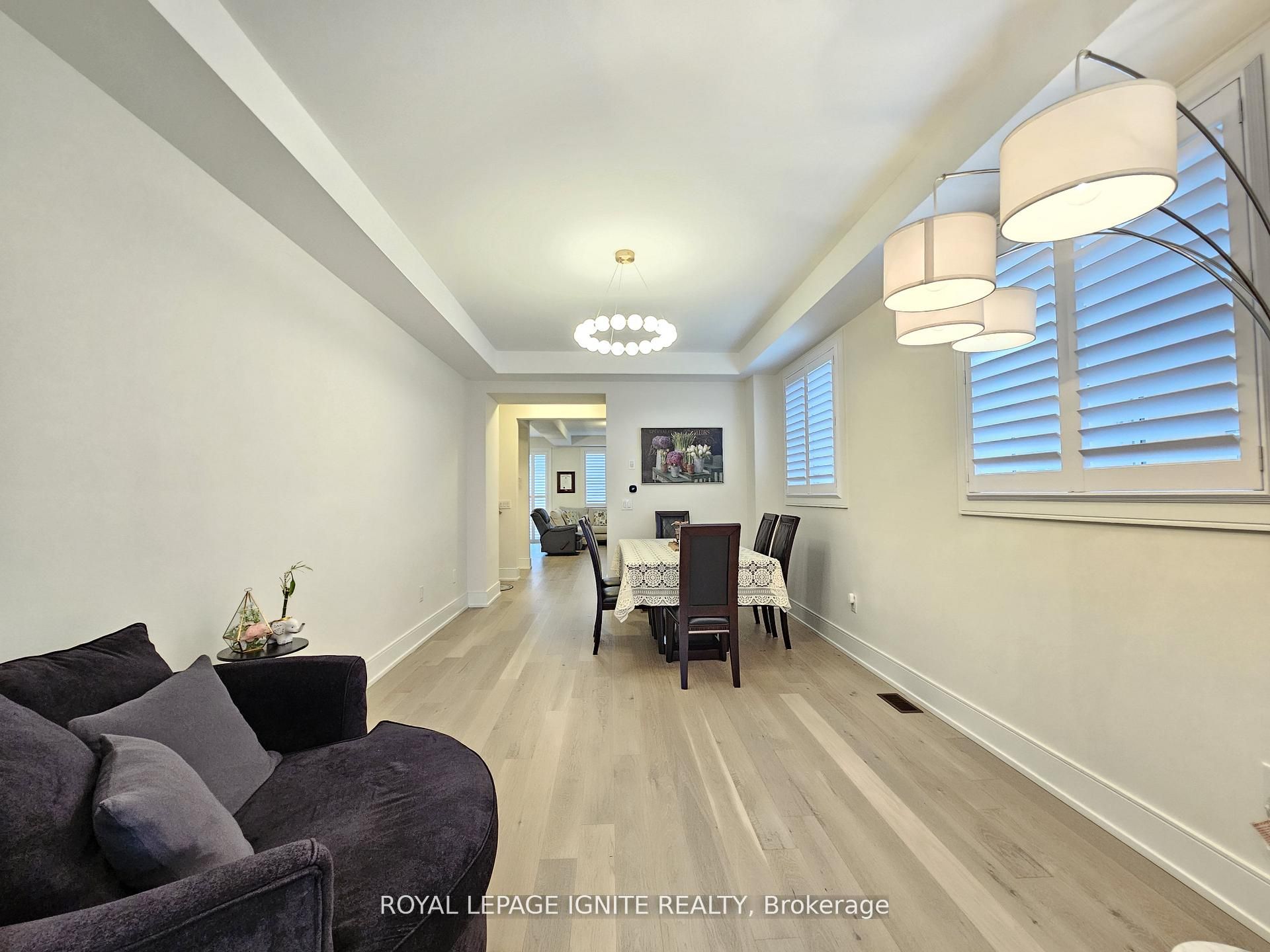48 Duxbury Road, Brampton, ON L6R 4E3 photo 3