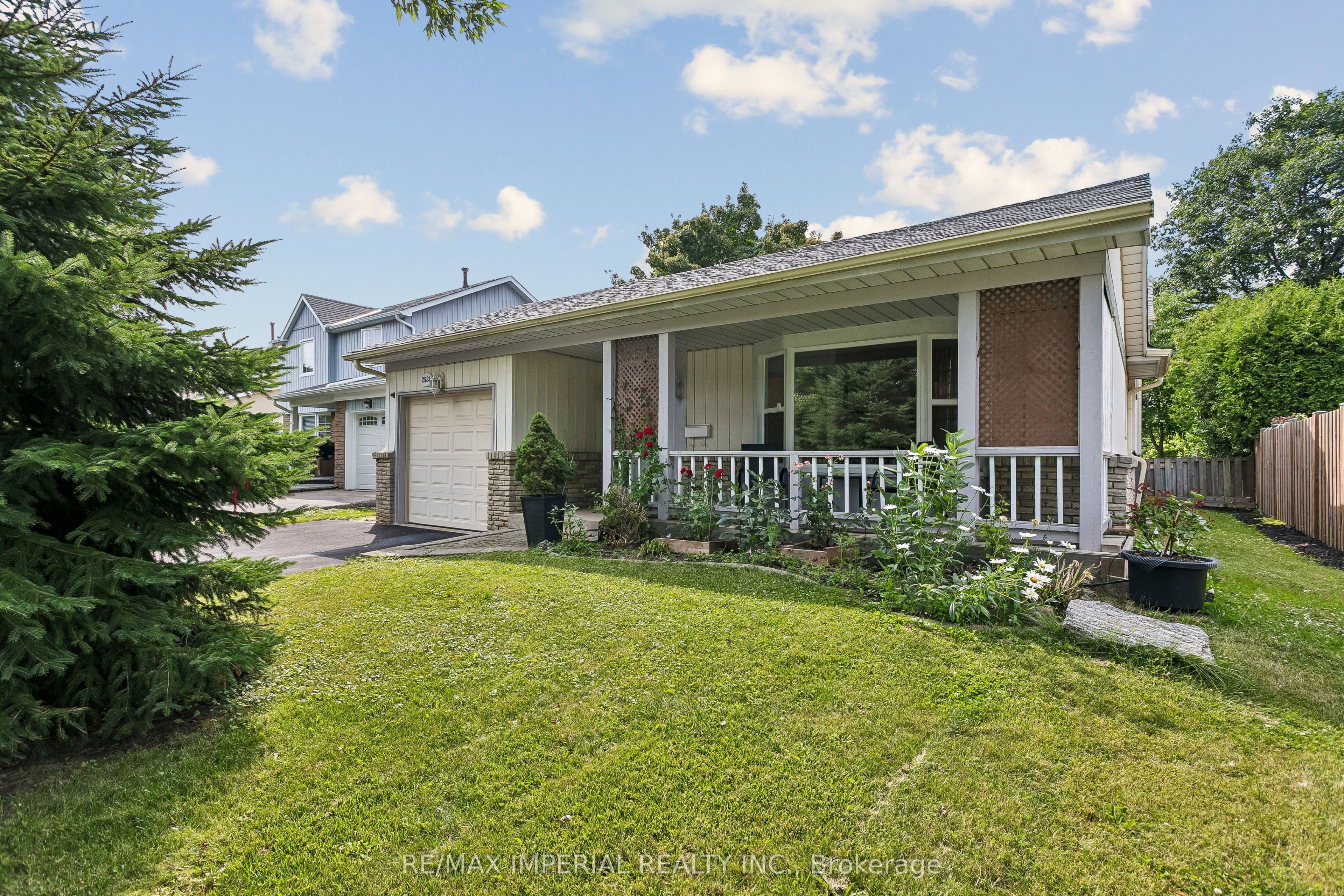 2531 Windjammer Road, Mississauga, ON L5L 1H7 photo 2