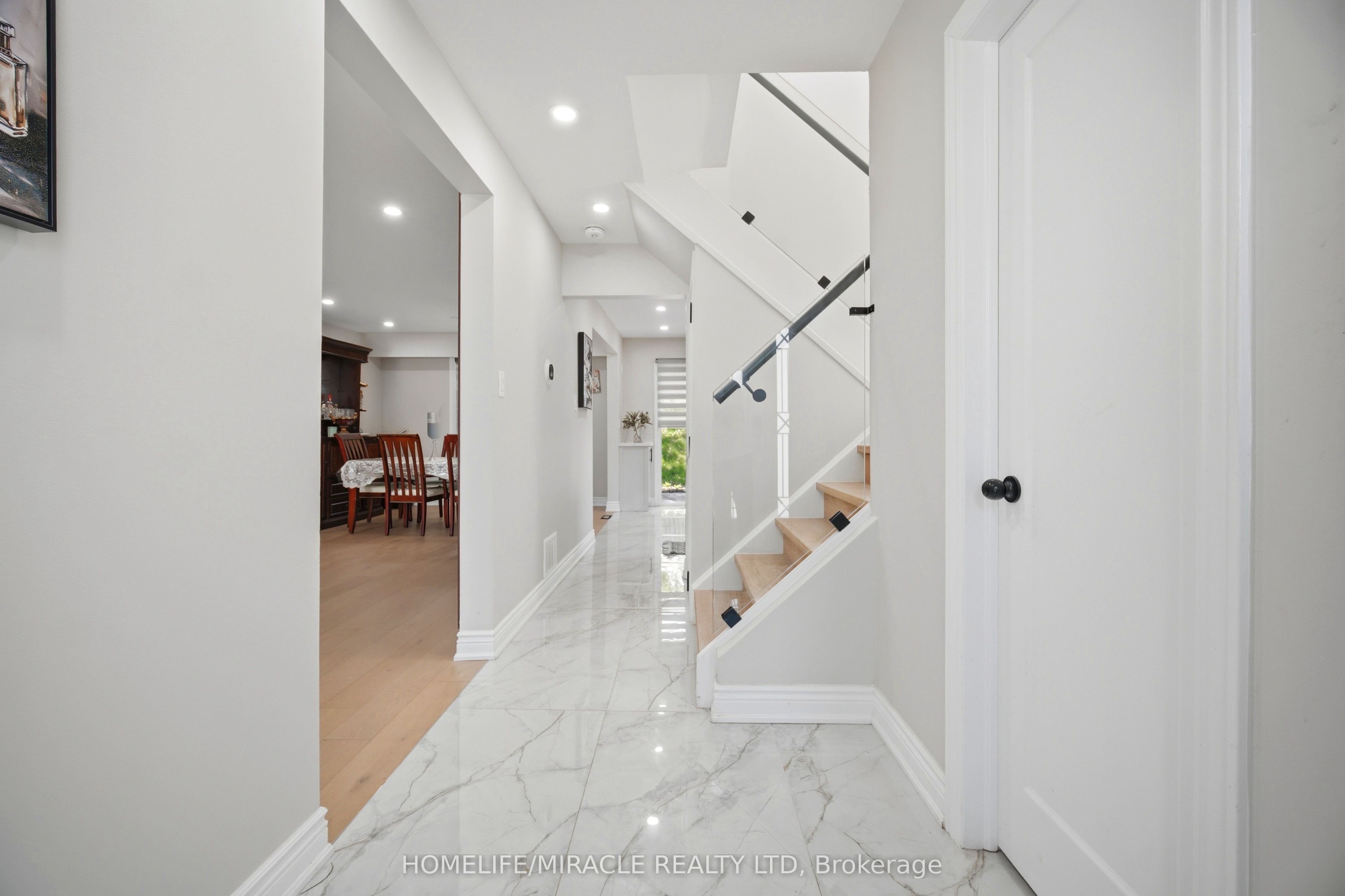 96 Bonham Boulevard, Mississauga, ON L5M 1C7 photo 4