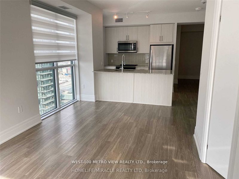 4055 Parkside Village Drive 2012, Mississauga, ON L5B 0K8 photo 5