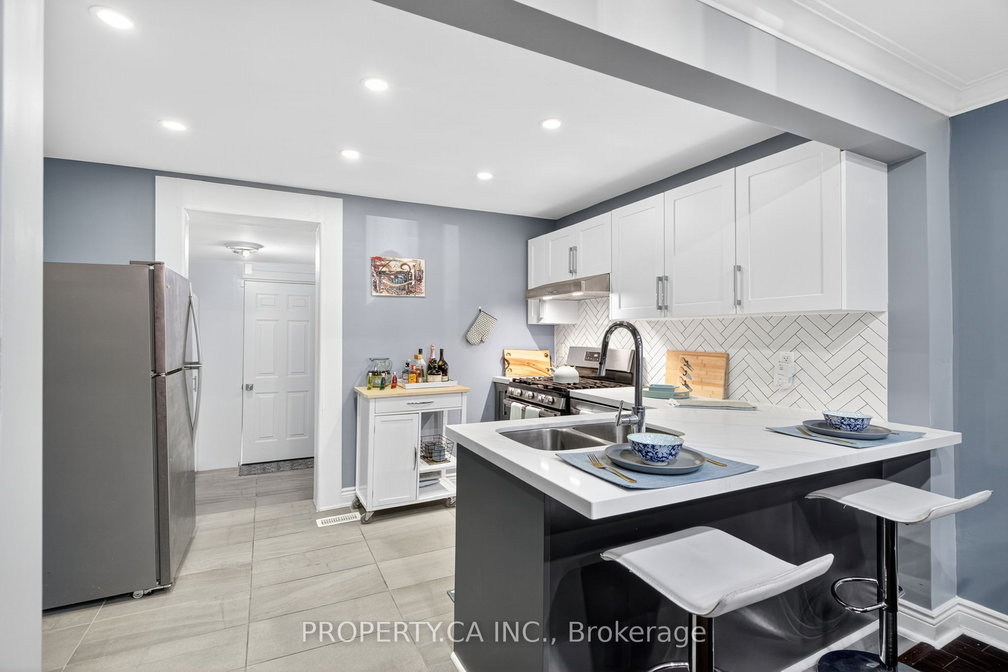 358 McRoberts Avenue, Toronto, ON M6E 4P9 photo 5