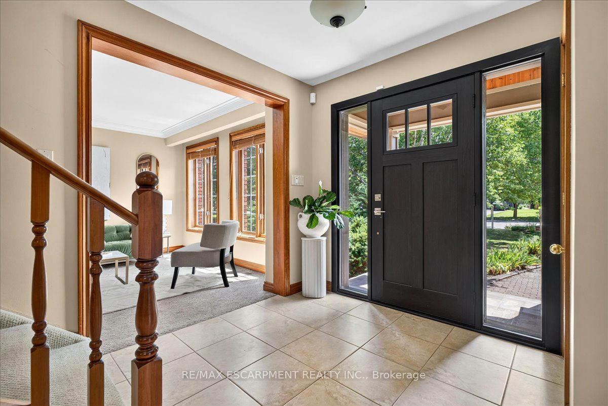 339 Kingsway Place, Milton, ON L9T 4C8 photo 3