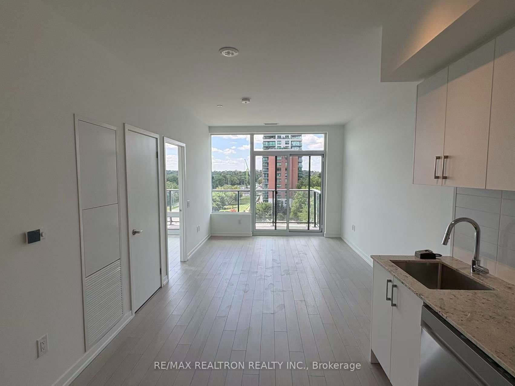 4010 Eglinton Avenue W 601, Toronto, ON M9A 0G5 photo 5