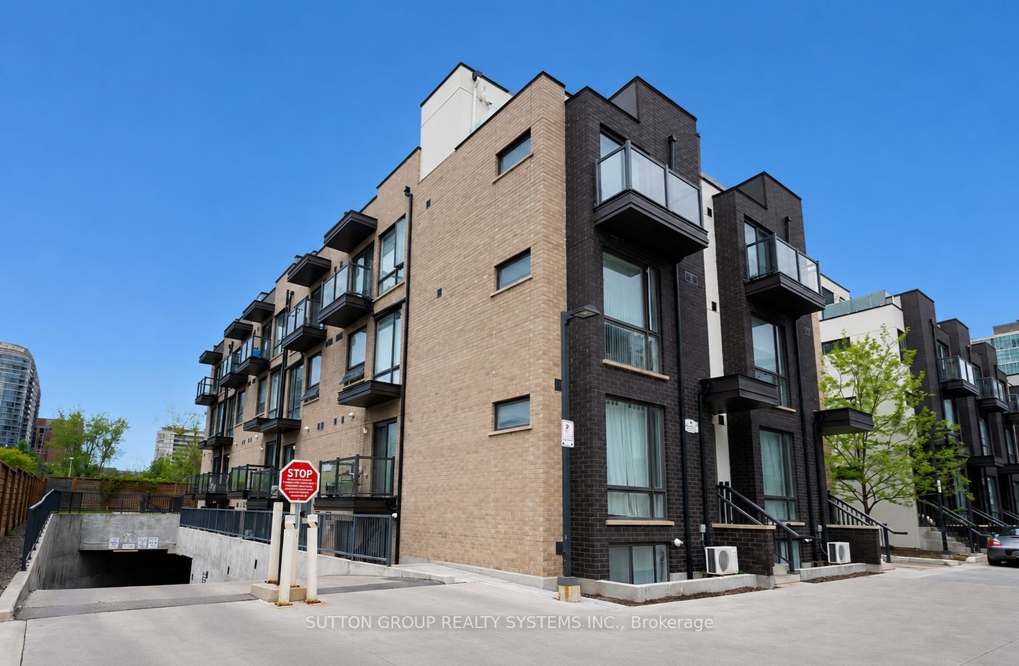 34 Fieldway Road 126, Toronto, ON M8Z 0E3 photo 3