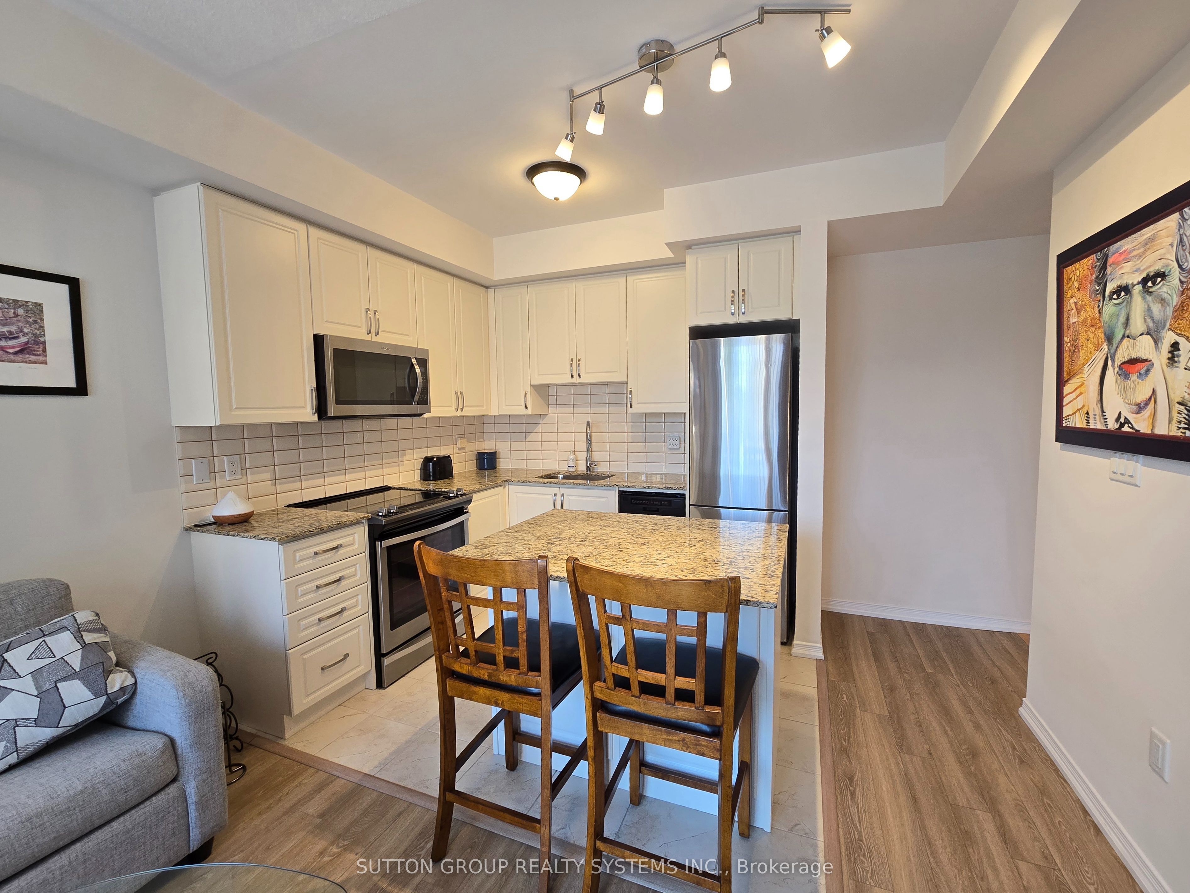 34 Fieldway Road 126, Toronto, ON M8Z 0E3 photo 5