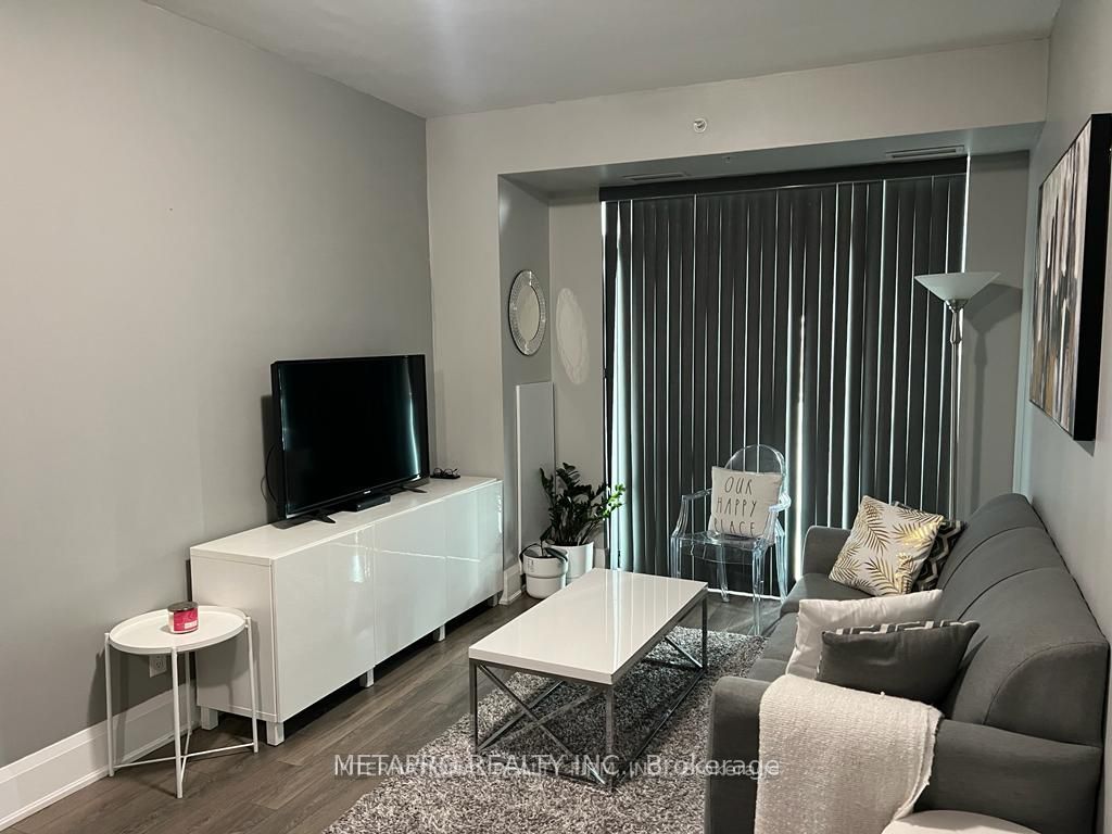45 Yorkland Boulevard 201, Brampton, ON L6P 4B4 photo 5