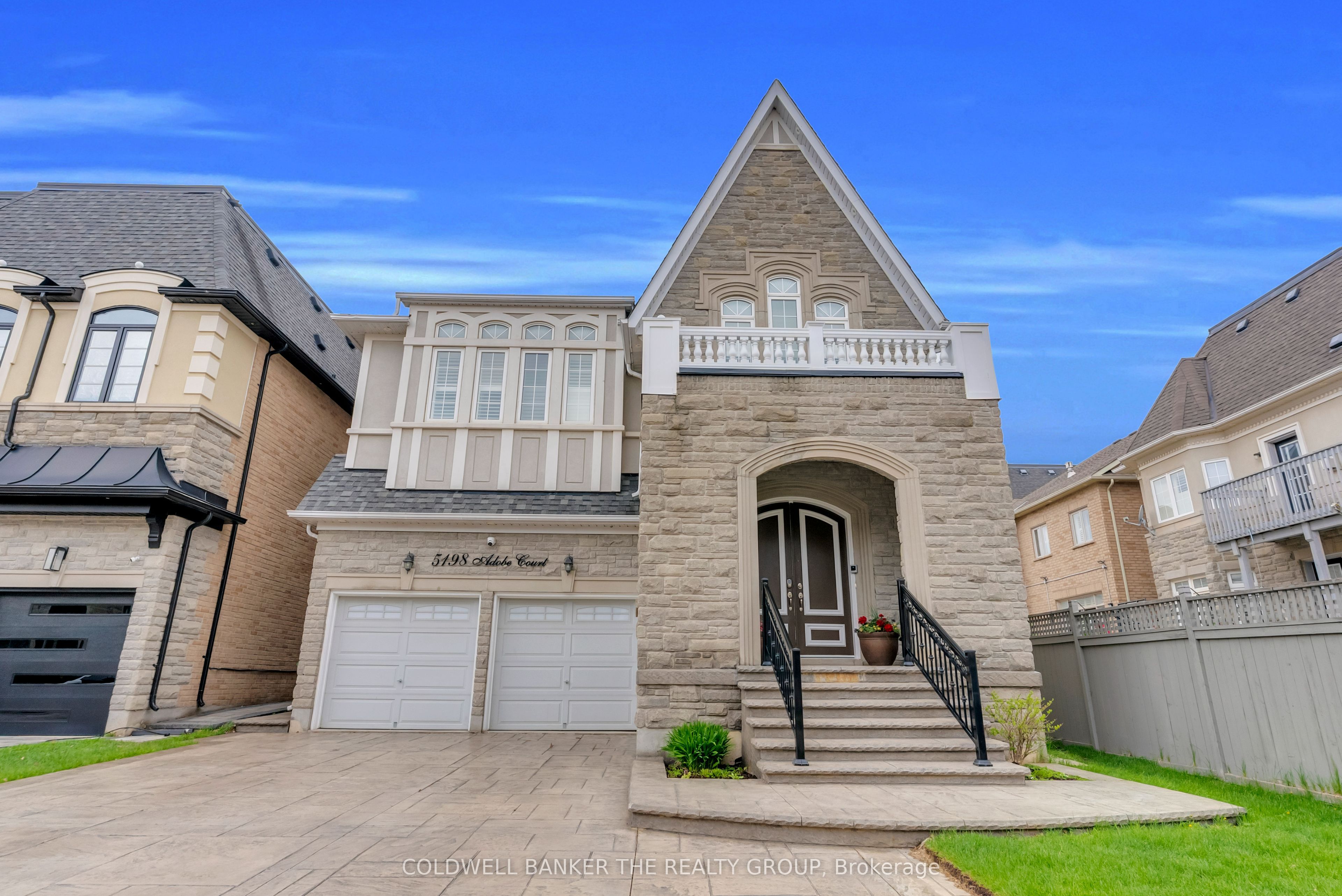 5198 Adobe Court, Mississauga, ON L5M 0K8 photo 3