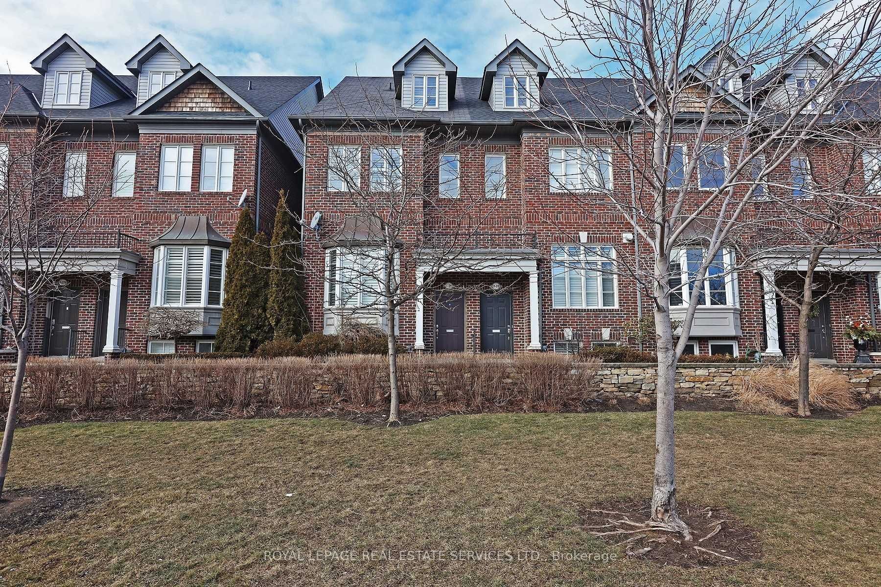 20 Shires Lane 1, Toronto, ON M8Z 6E1