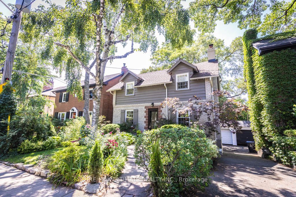 44 Indian Road Crescent, Toronto, ON M6P 2G1 photo 5