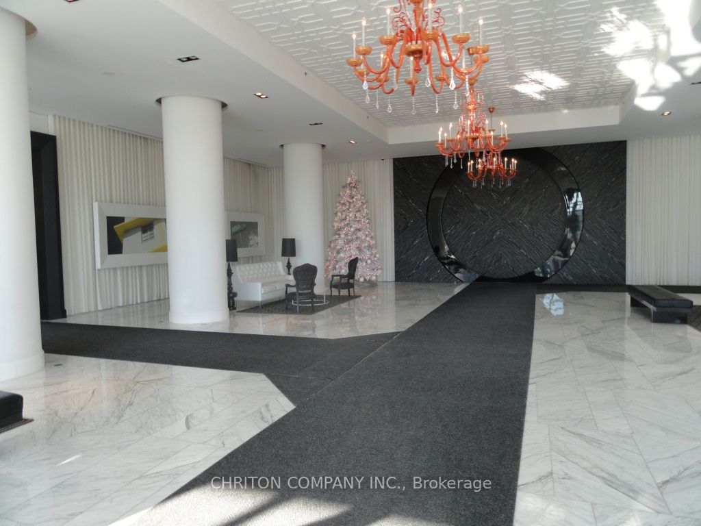90 Park Lawn Road 505, Toronto, ON M8Y 3H8 photo 2