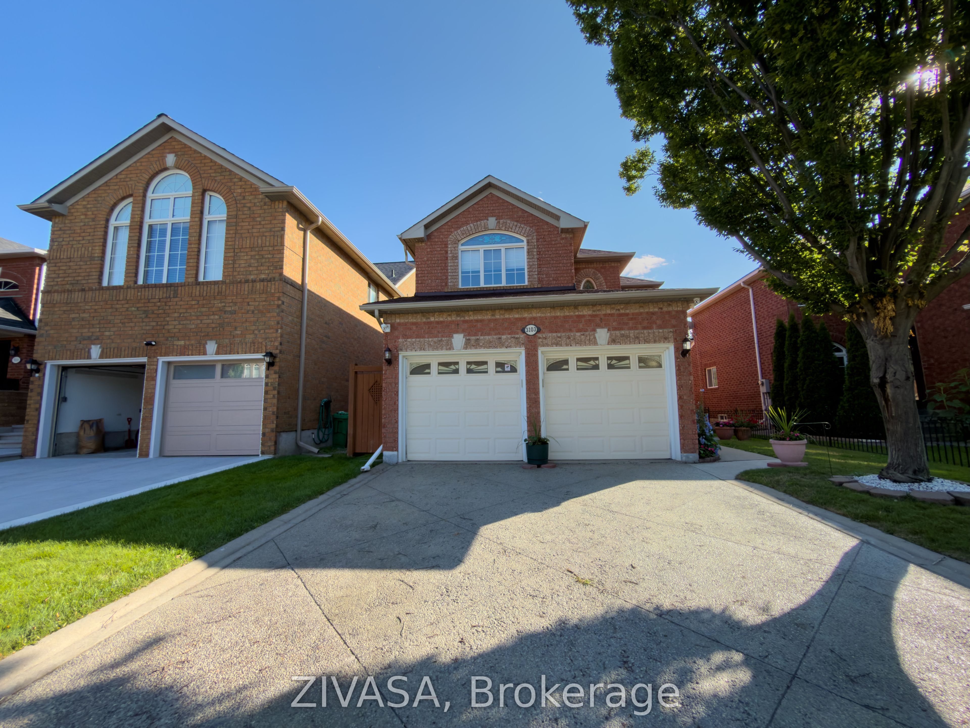 3103 Baytree Court W, Mississauga, ON L5N 7N9 photo 2