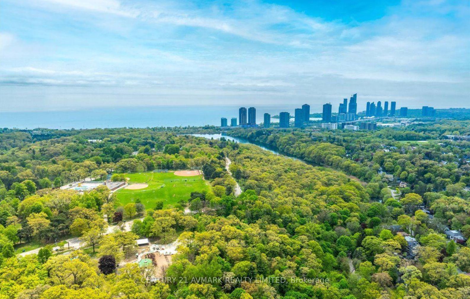 20 Gothic Avenue 724, Toronto, ON M6P 1T5 photo 4