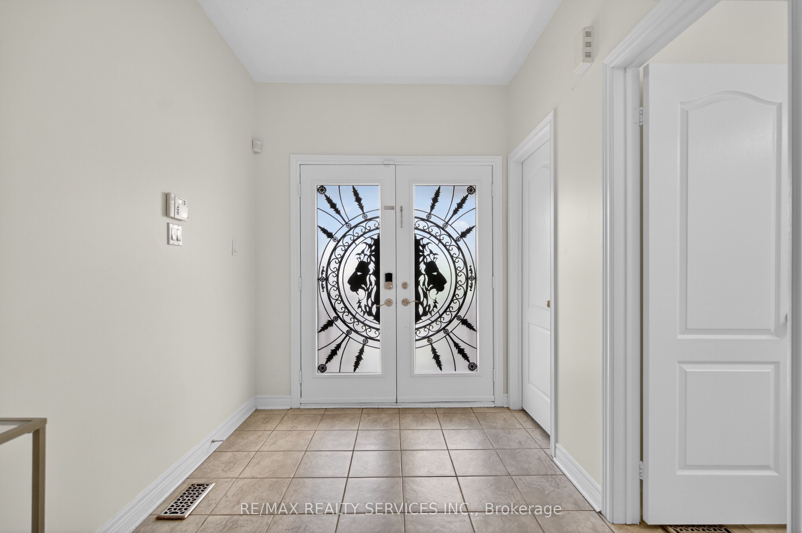 58 Quailvalley Drive, Brampton, ON L6R 0N4 photo 5