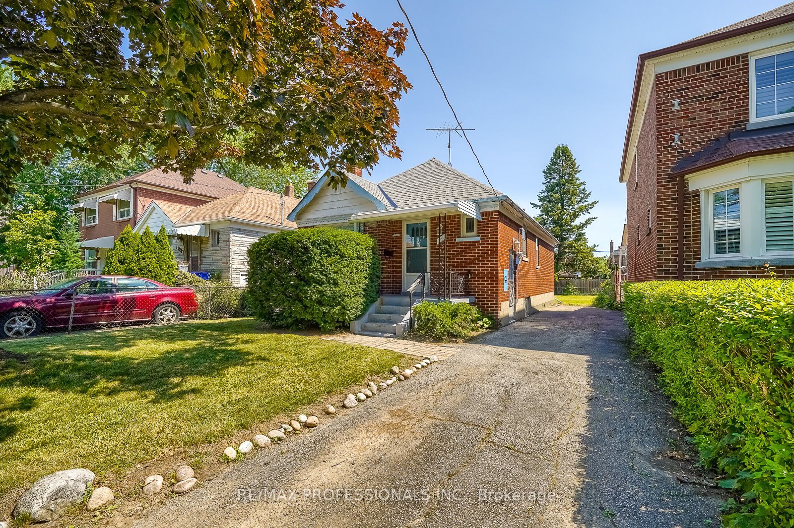 53 Twenty First Street, Toronto, ON M8V 3L8 photo 2