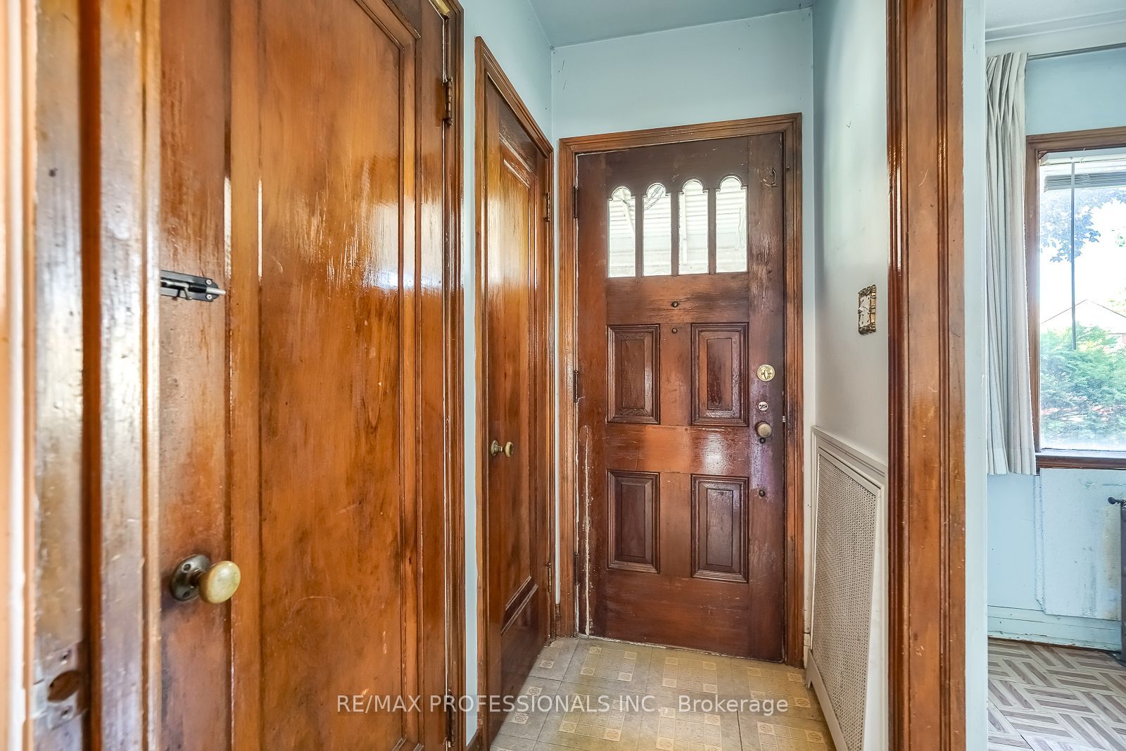 53 Twenty First Street, Toronto, ON M8V 3L8 photo 4