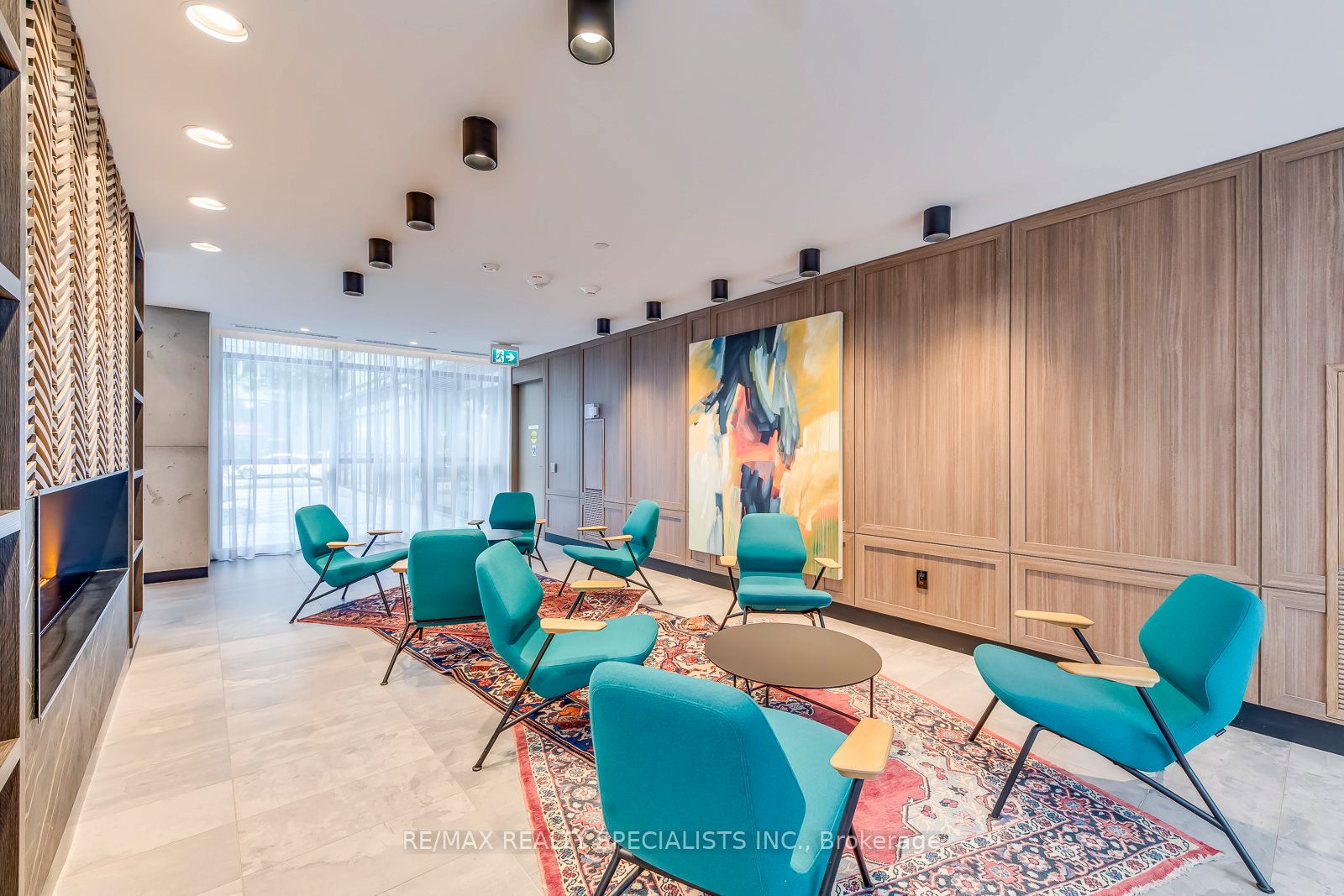 251 Manitoba Street 914, Toronto, ON M8Y 4G9 photo 5