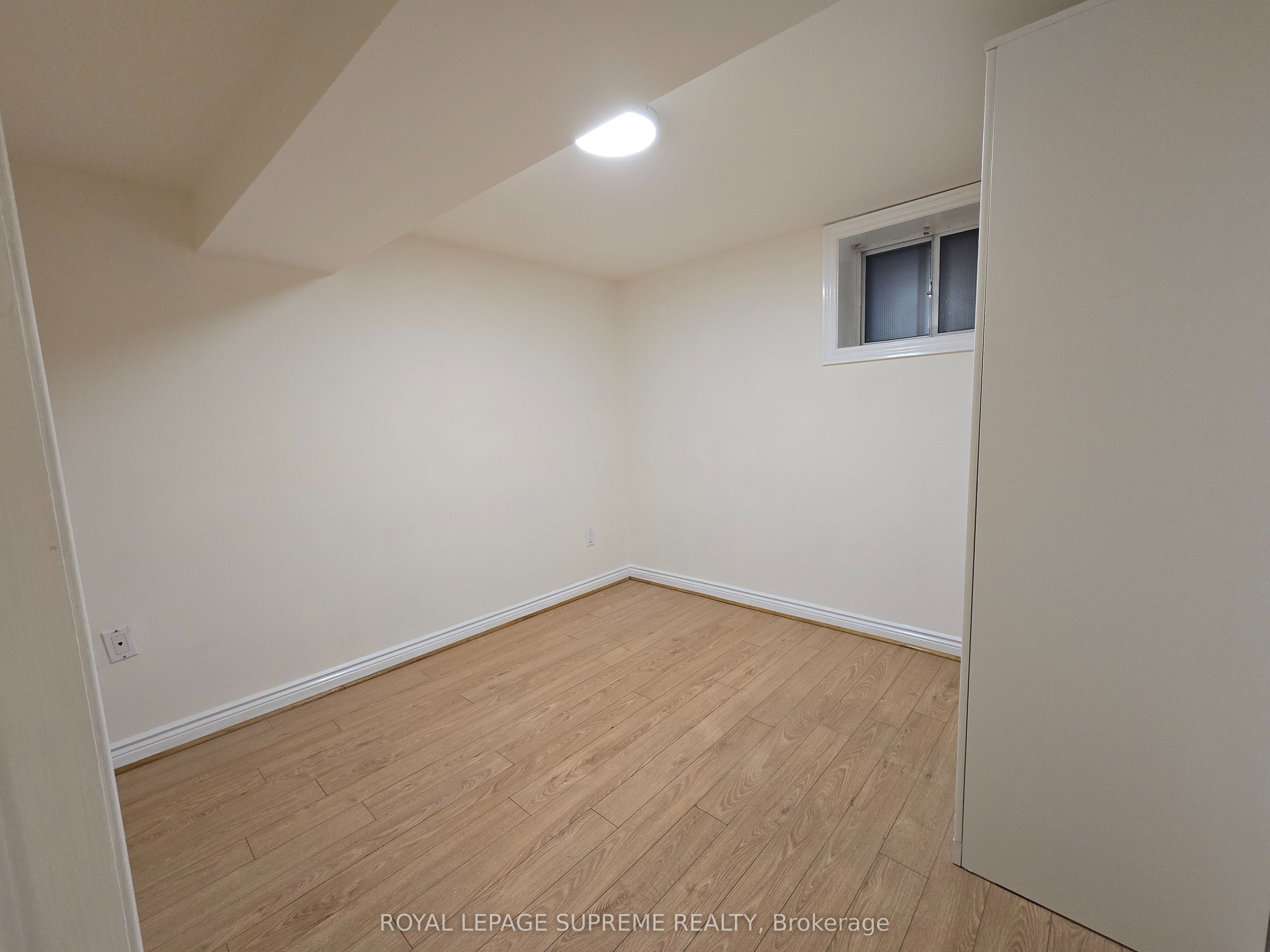 20 Edna Avenue Basement, Toronto, ON M6P 1B8 photo 5