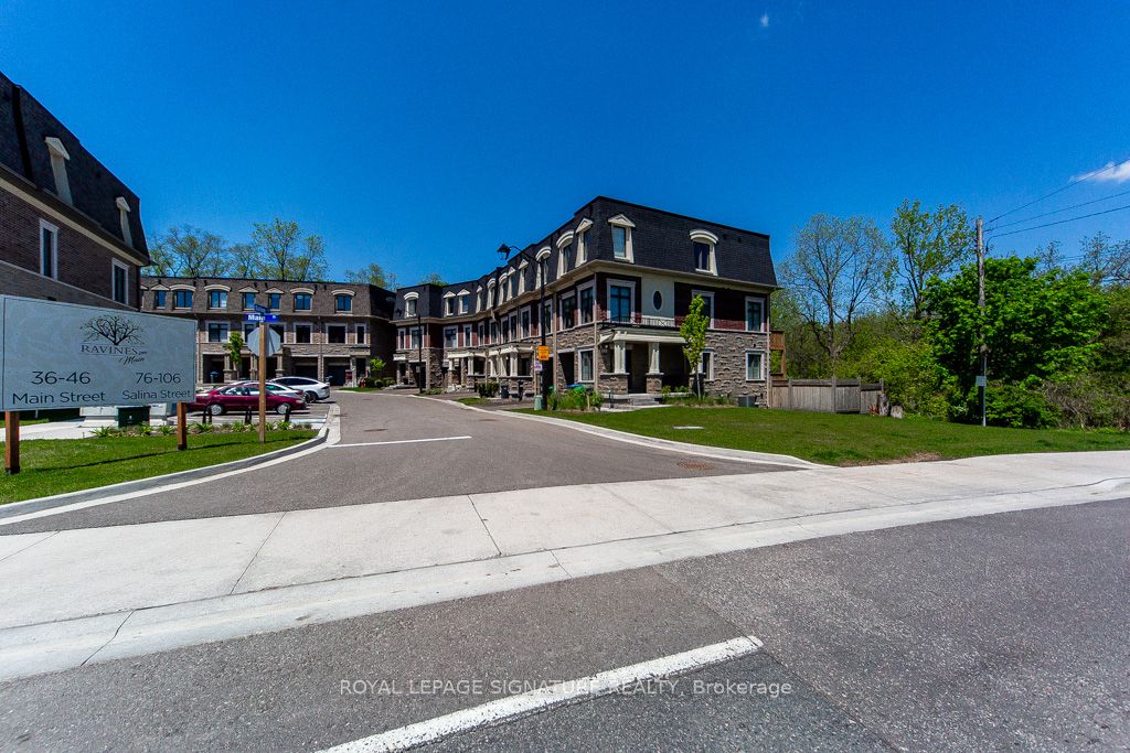 102 Salina Street, Mississauga, ON L5M 2S5 photo 2
