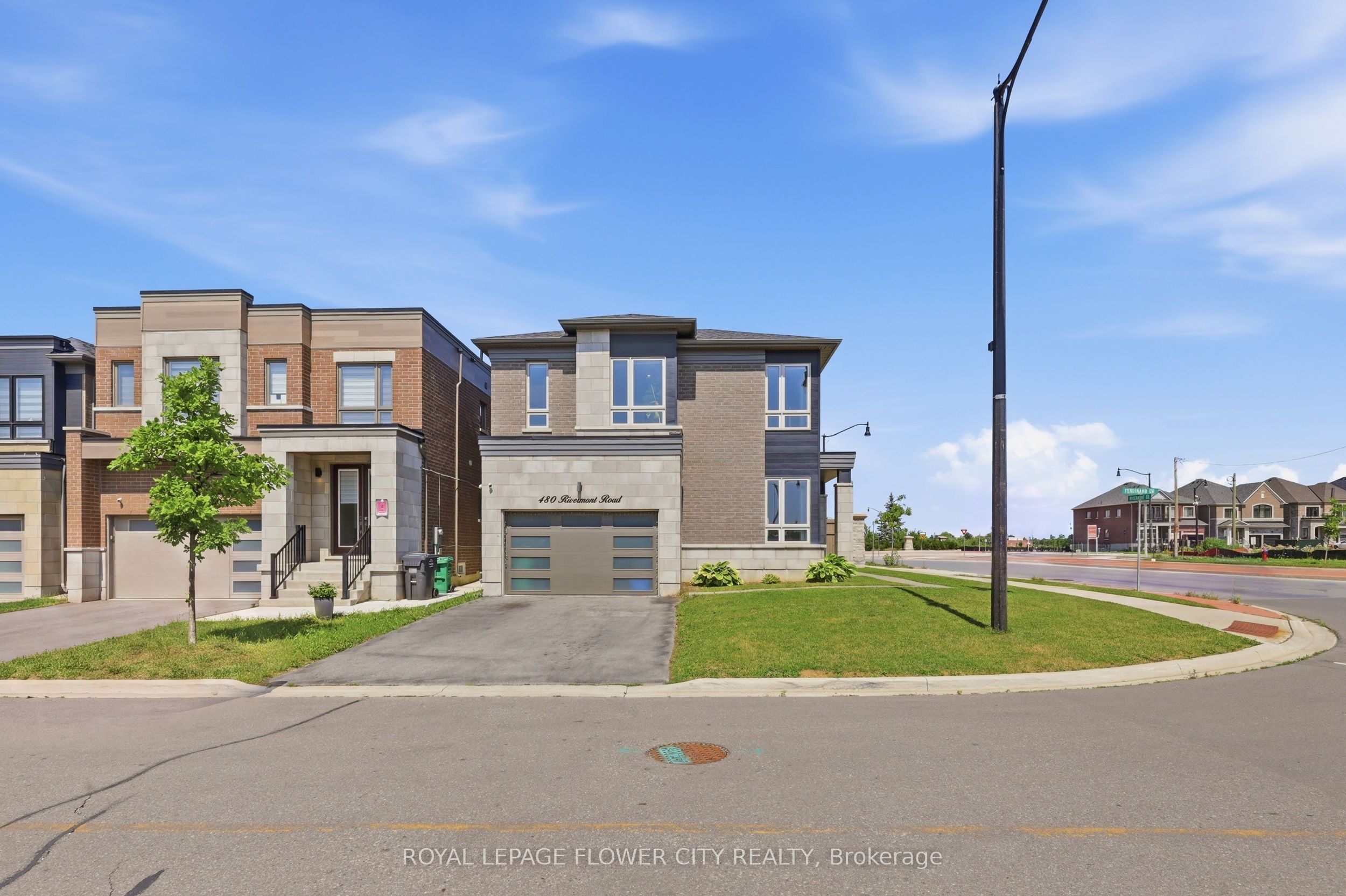 480 Rivermont Road, Brampton, ON L6Y 2C9 photo 2