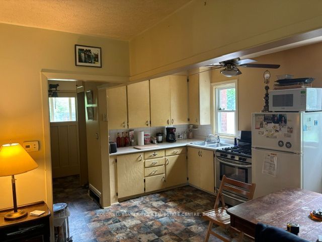 141 Bell Street, Milton, ON L9T 2A7 photo 5