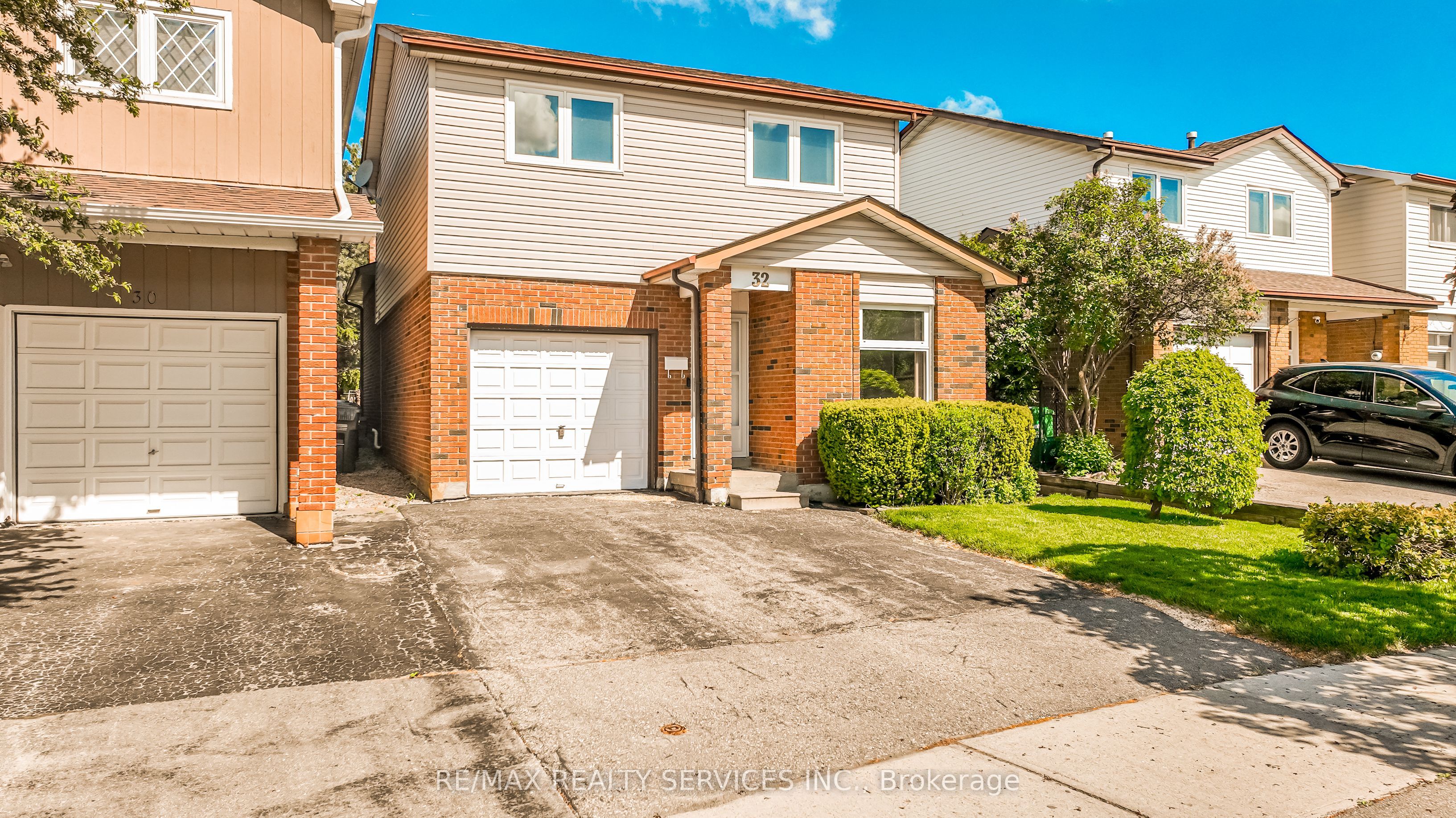 32 Winterfold Drive, Brampton, ON L6V 3T2 photo 3