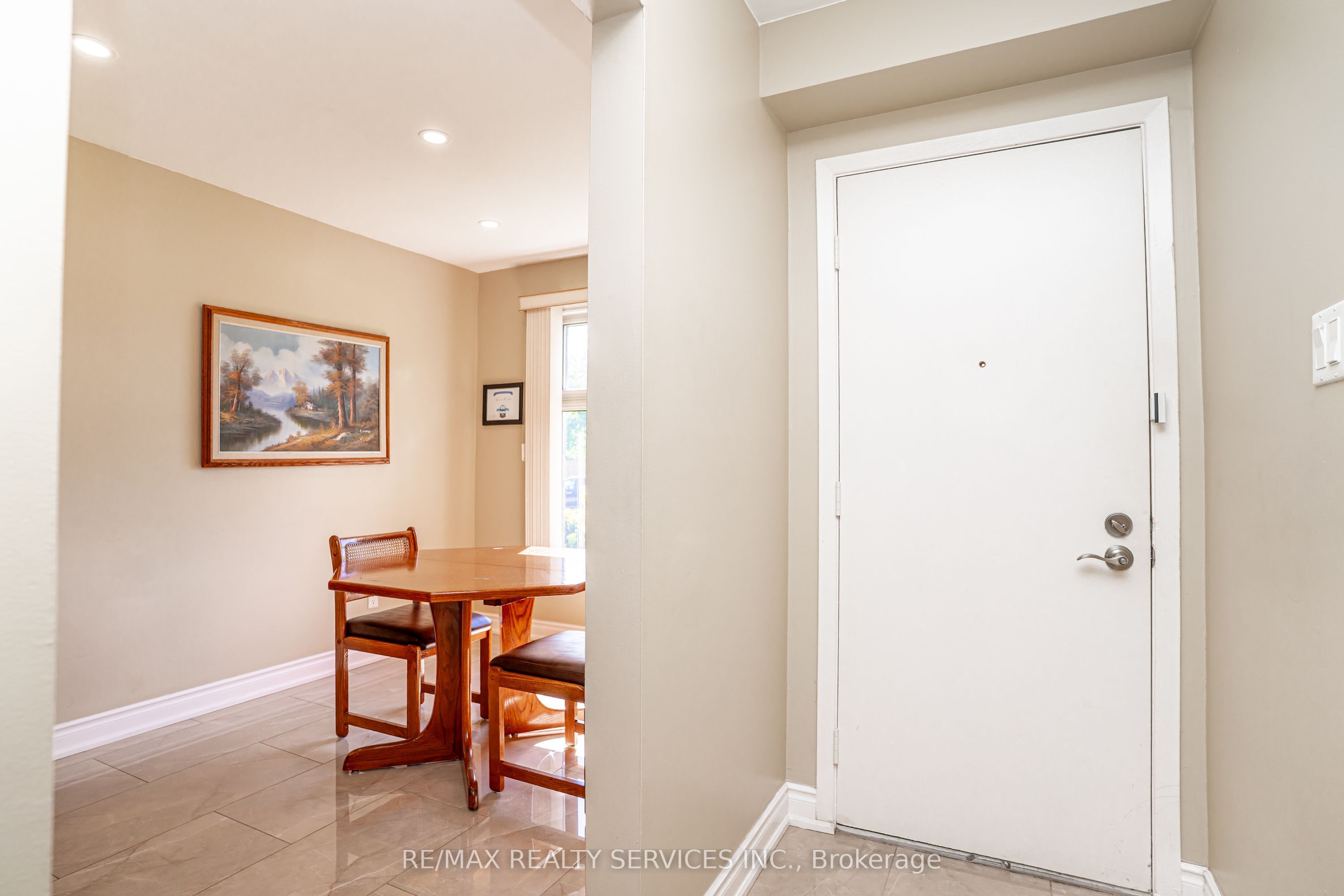 32 Winterfold Drive, Brampton, ON L6V 3T2 photo 5