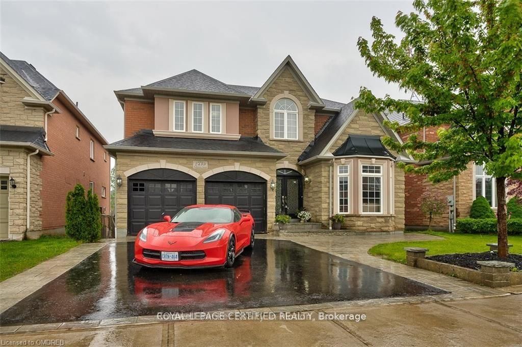 2499 Highmount Crescent, Oakville, ON L6M 4Z1