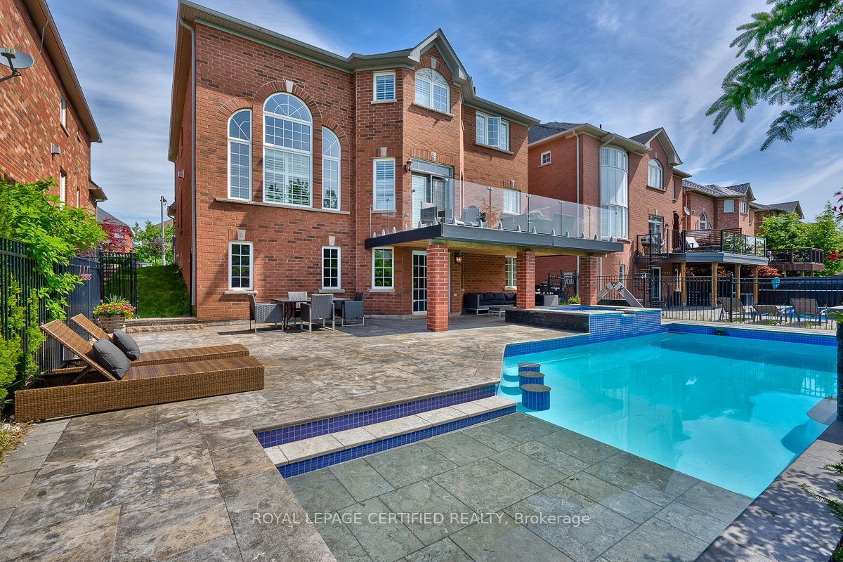 2499 Highmount Crescent, Oakville, ON L6M 4Z1 photo 4