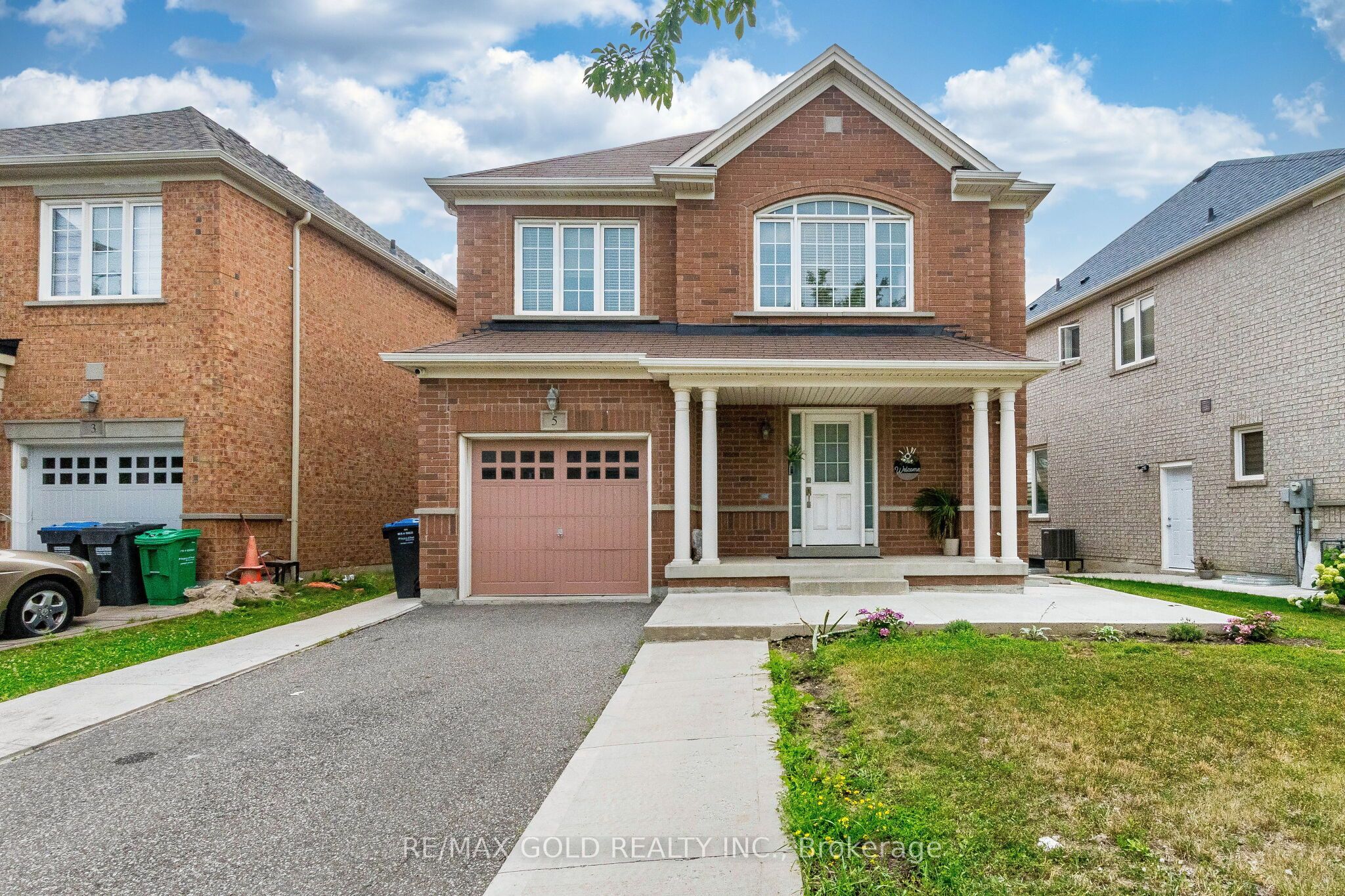 5 Denali Crescent, Brampton, ON L6P 3P6 photo 3