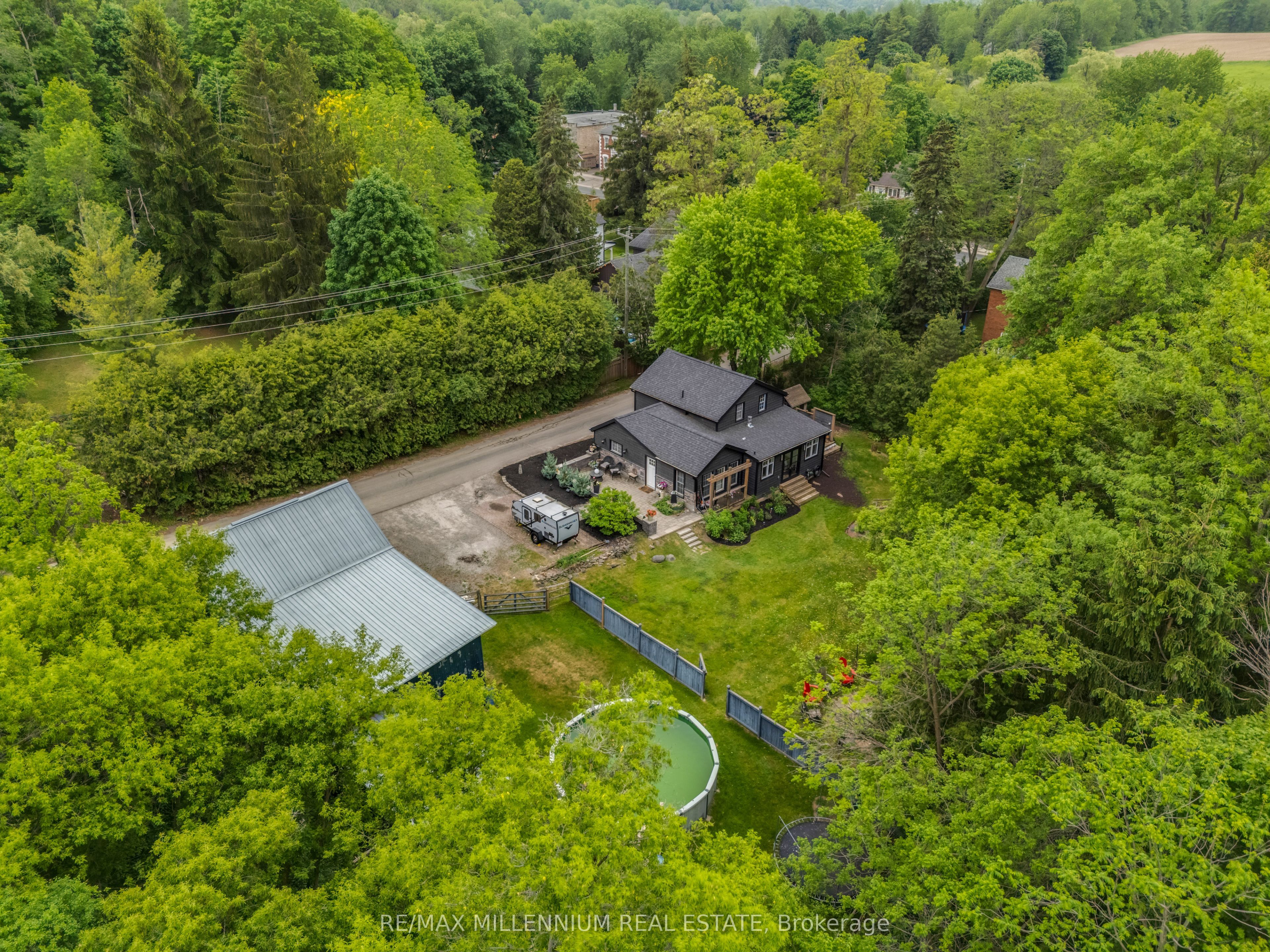 1510 Station Road, Caledon, ON L7C 3M2 photo 3